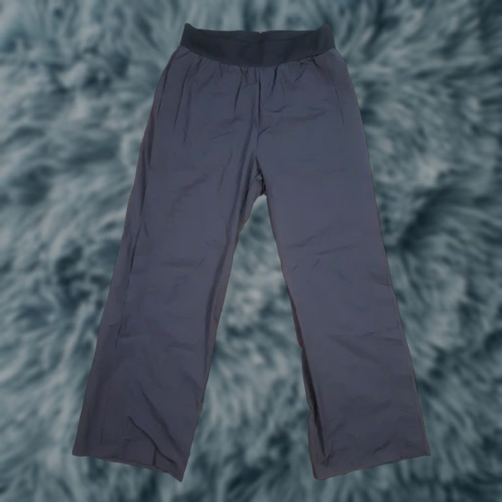 Nike Nike Icon Clash Pants Womens M Black Retro Wide-Leg Nylon Sweatpants (Activewear) Size 32" / US 10 / IT 46 - 1 Thumbnail