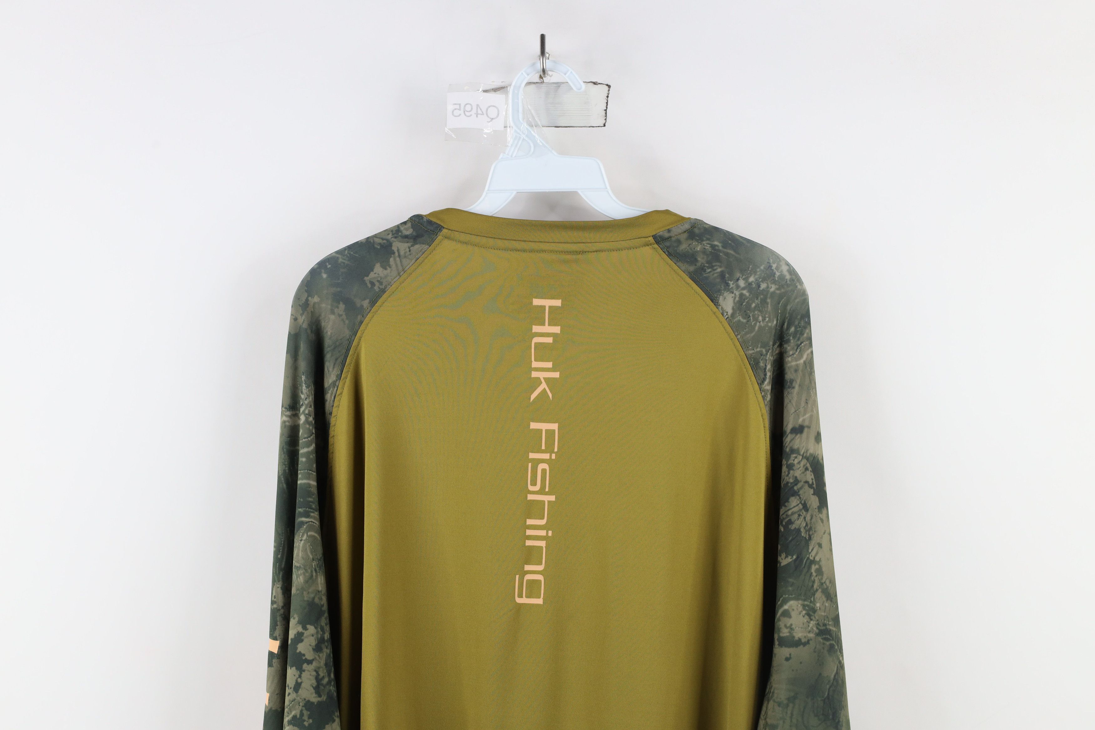 Vintage Huk Fishing Spell Camouflage Tech Long Sleeve T-Shirt Green Size US XXL / EU 58 / 5 - 14 Thumbnail