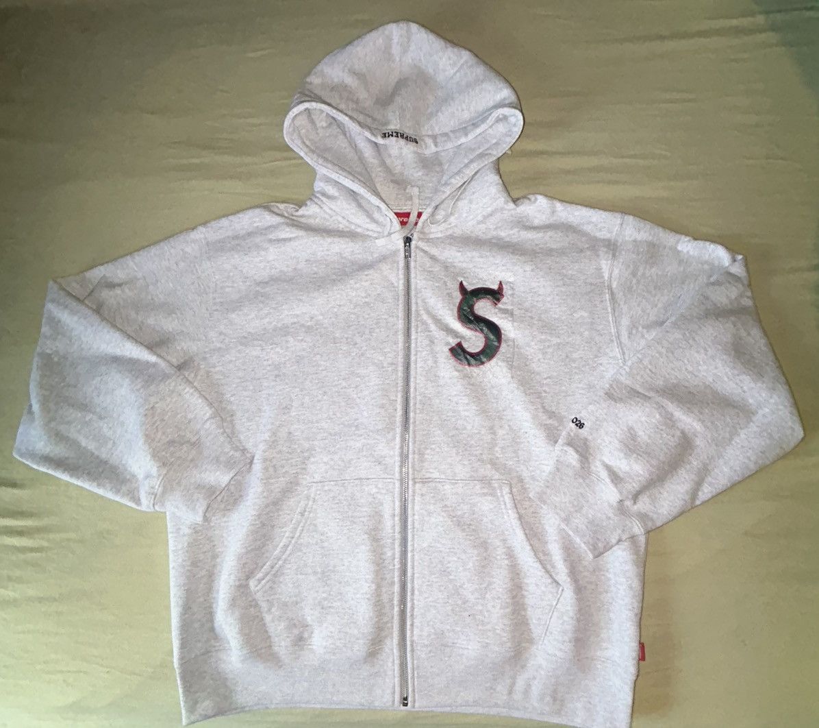 Supreme Supreme Devil S Logo Zip Up Hooded Sweatshirt Size US L / EU 52-54 / 3 - 2 Thumbnail