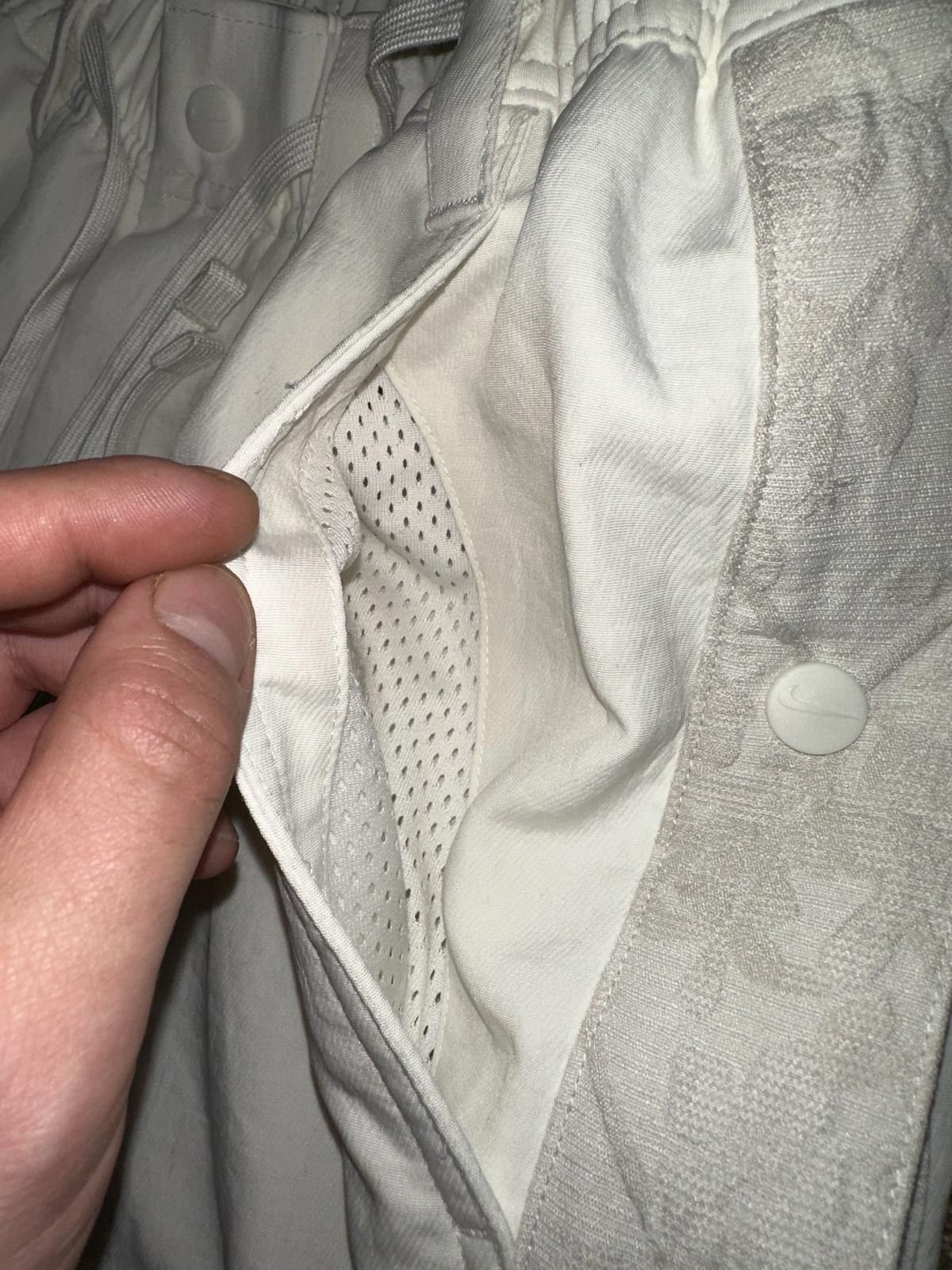 Nike Nike Men’s Tearaway Woven White Basketball Pants Size US 32 / EU 48 - 4 Thumbnail