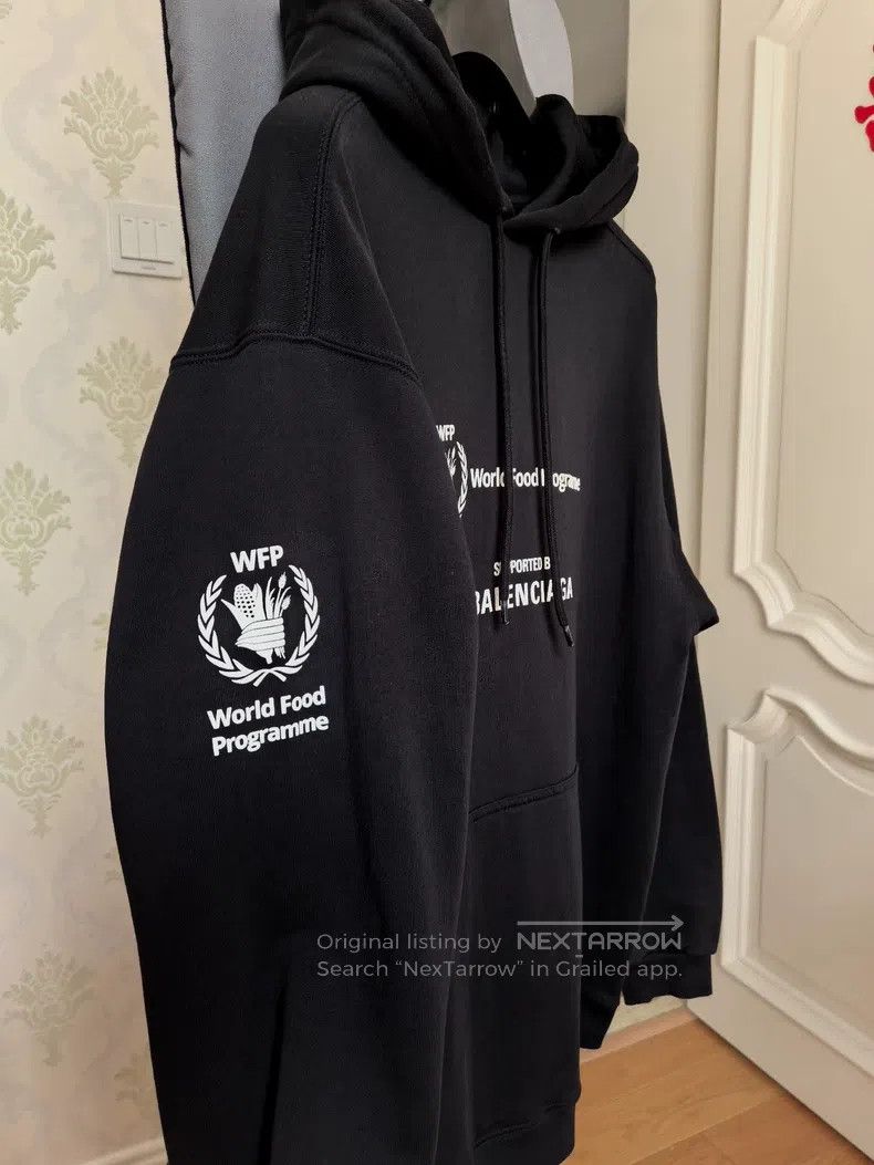 Balenciaga Balenciaga WFP Black Hoodie Size US S / EU 44-46 / 1 - 3 Thumbnail
