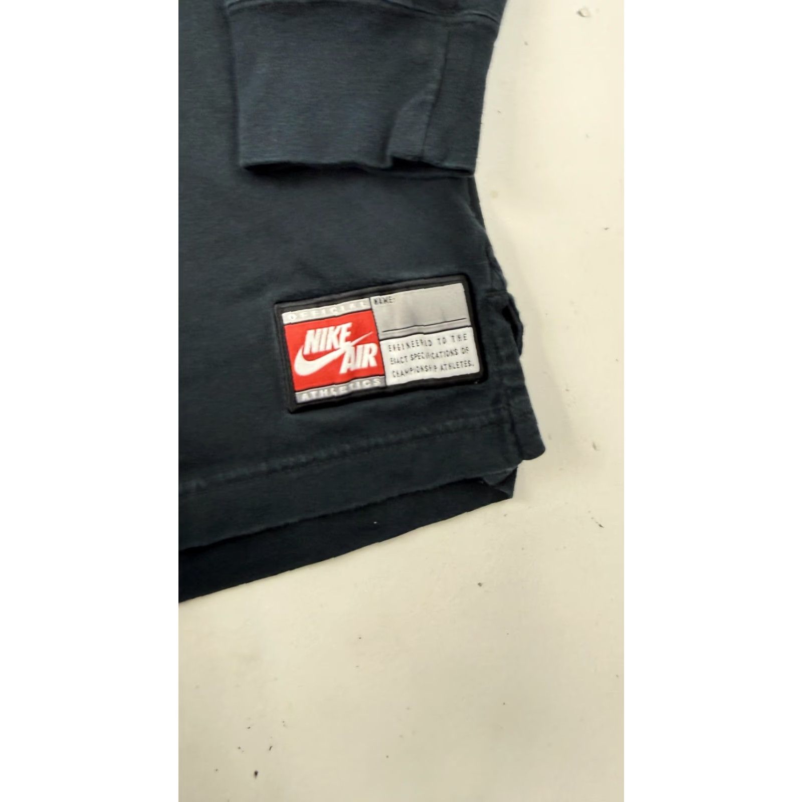 Nike Nike Air Shirt Black XL Mens 82 Long Sleeve Graphic Tee Athletic Casual Size US XL / EU 56 / 4 - 5 Thumbnail