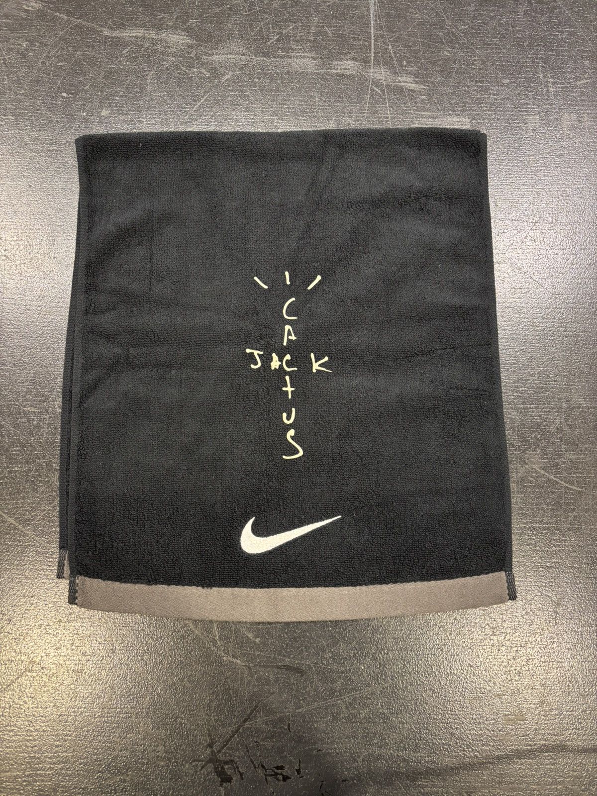 Nike × Travis Scott Cactus Jack X Nike Towel Size ONE SIZE - 1 Thumbnail