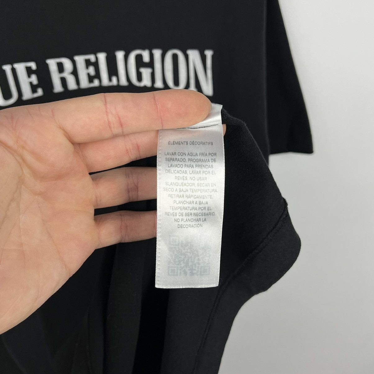 True Religion Vintage True Religion y2k reflective big logo T Shirt 00’s Size US L / EU 52-54 / 3 - 13 Thumbnail