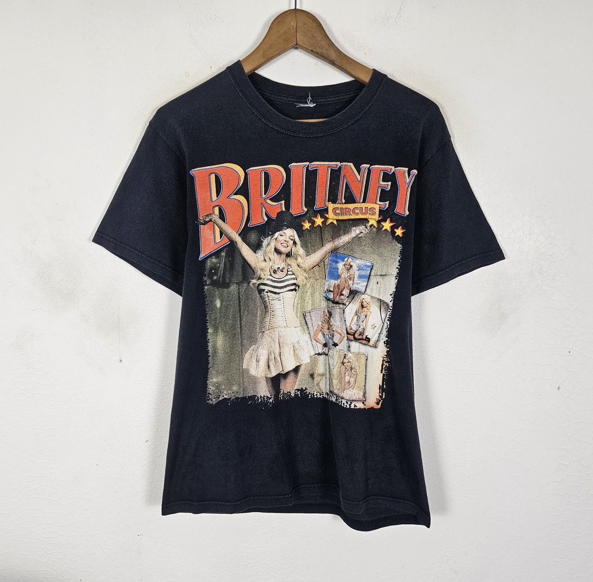 Rap Tees Vintage Britney Spears 2009 North American Circus tour shirt Size US M / EU 48-50 / 2 - 3 Thumbnail