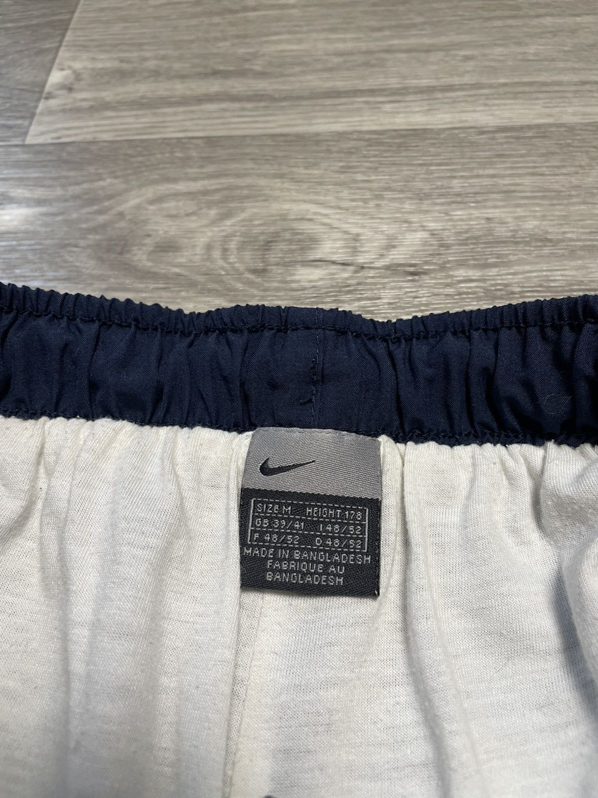 Nike Vintage Nike Navy Blue Parachute Pants Drill Y2K Size US 32 / EU 48 - 12 Thumbnail