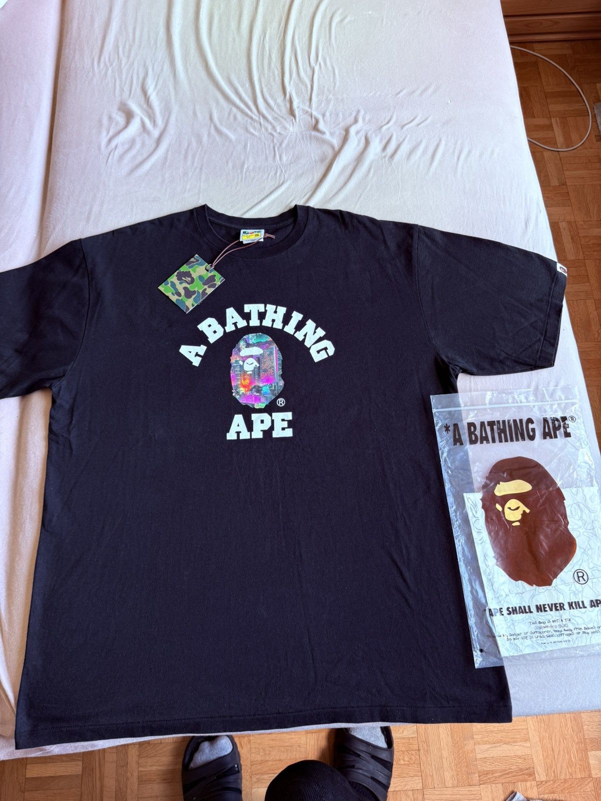 Bape 3XL Tokyo neon college tee Size US XXL / EU 58 / 5 - 1 Thumbnail