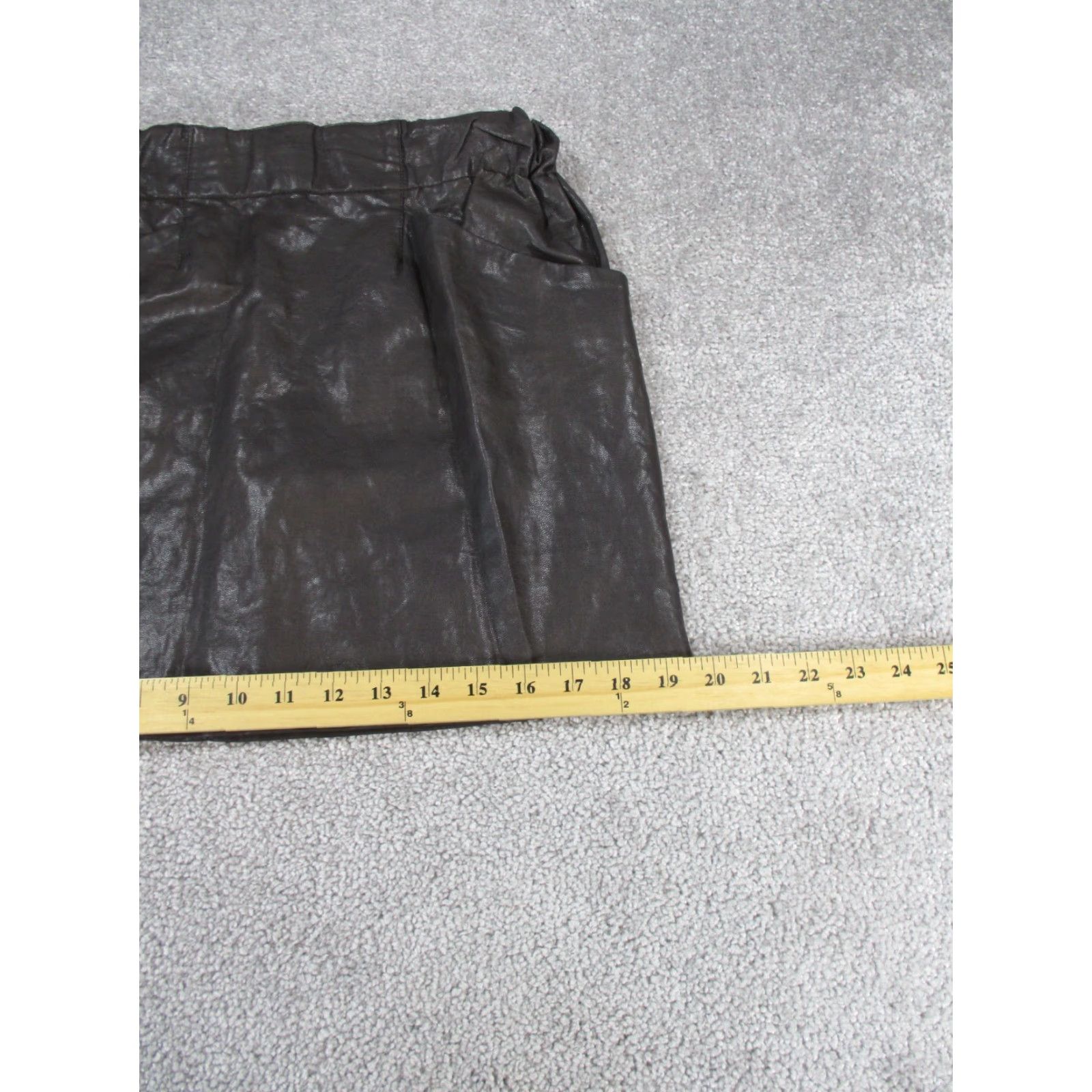 Zara VINTAGE Zara Mini Skirt Womens Small Black Faux Leather Pockets Casual Party Wardrobe Size 28" / US 6 / IT 42 - 4 Thumbnail