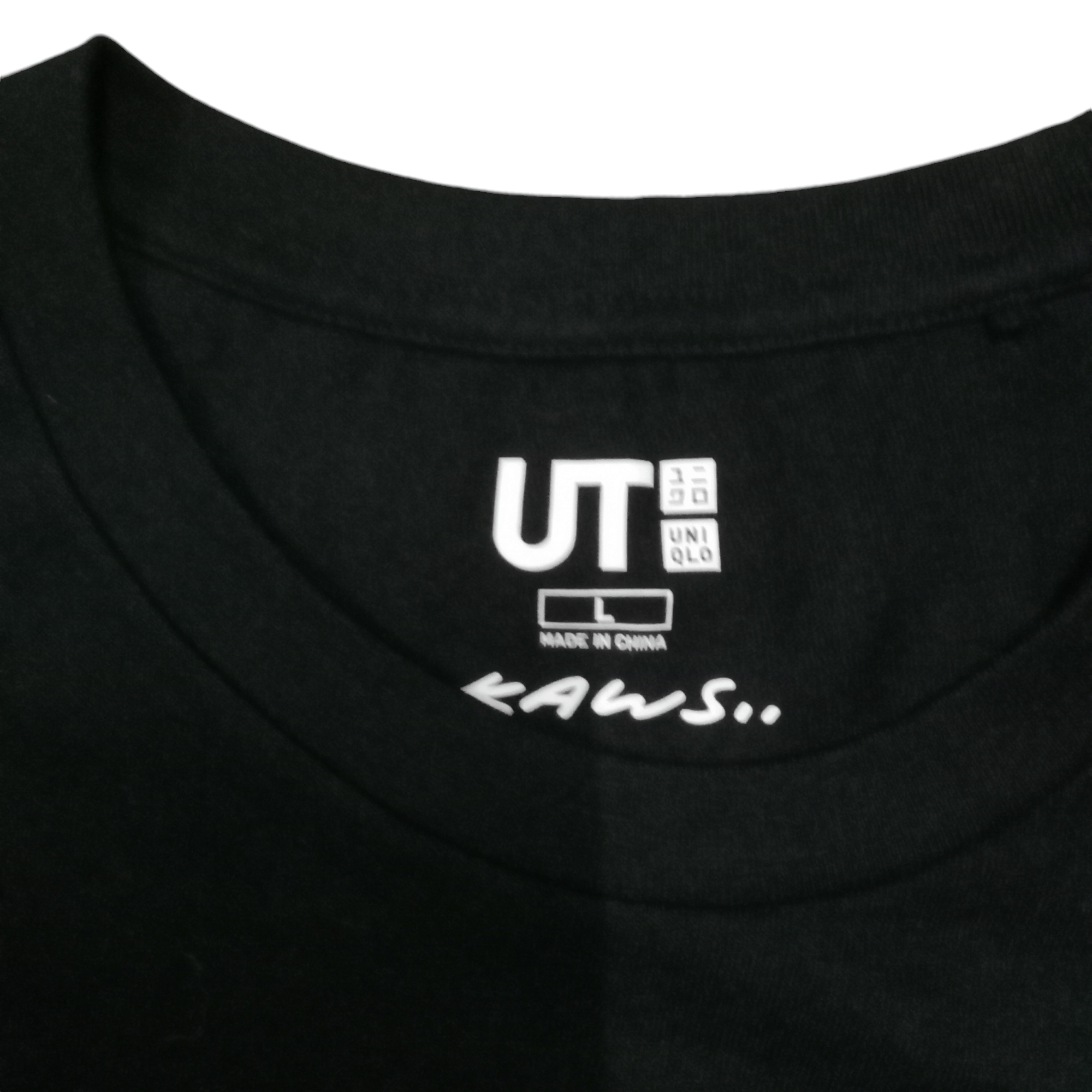 Japanese Brand × Kaws × Uniqlo Kaws x uniqlo tee Size US L / EU 52-54 / 3 - 8 Thumbnail