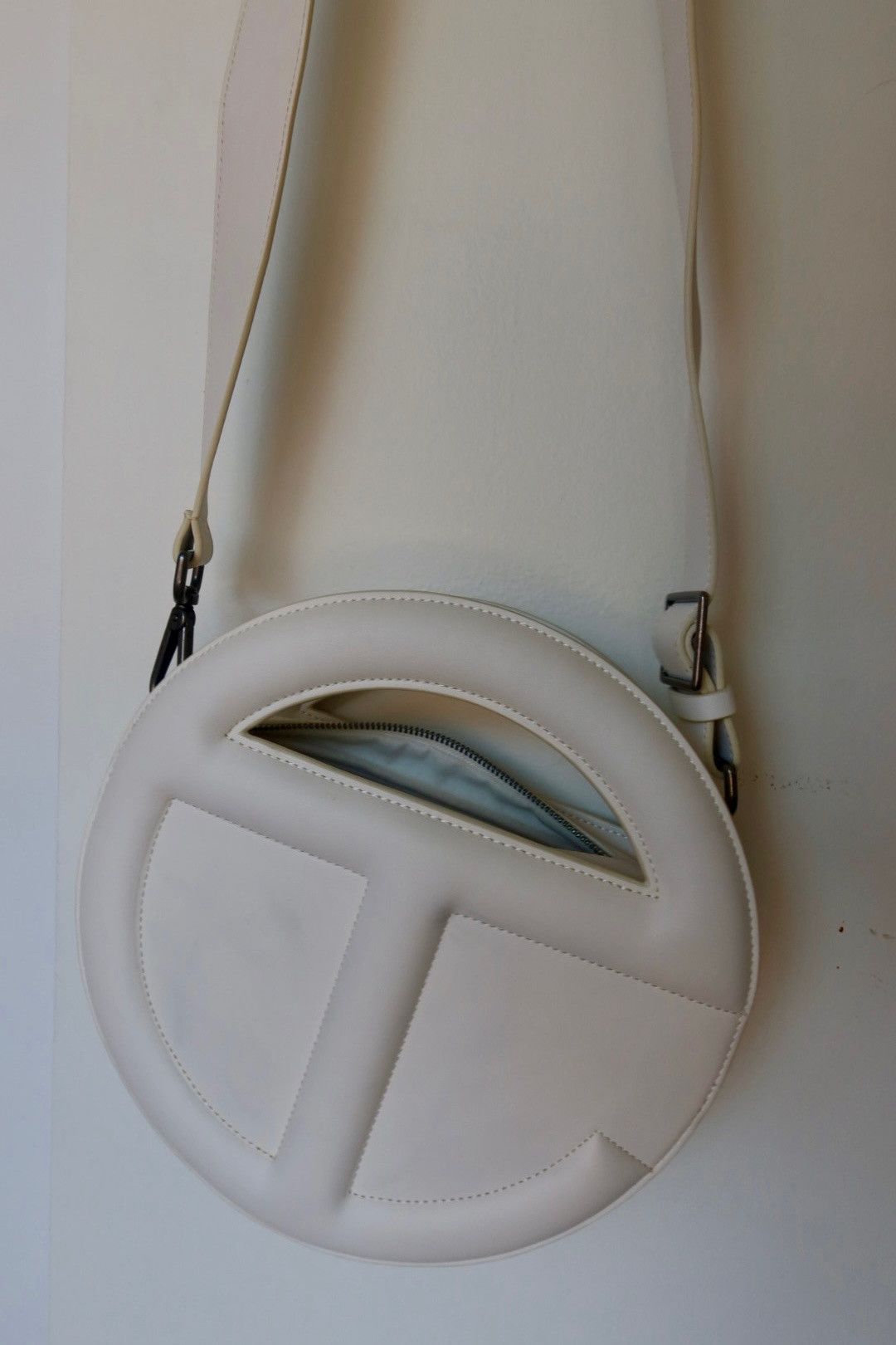 Telfar Telfar Major Circle Bag White Size ONE SIZE - 2 Thumbnail