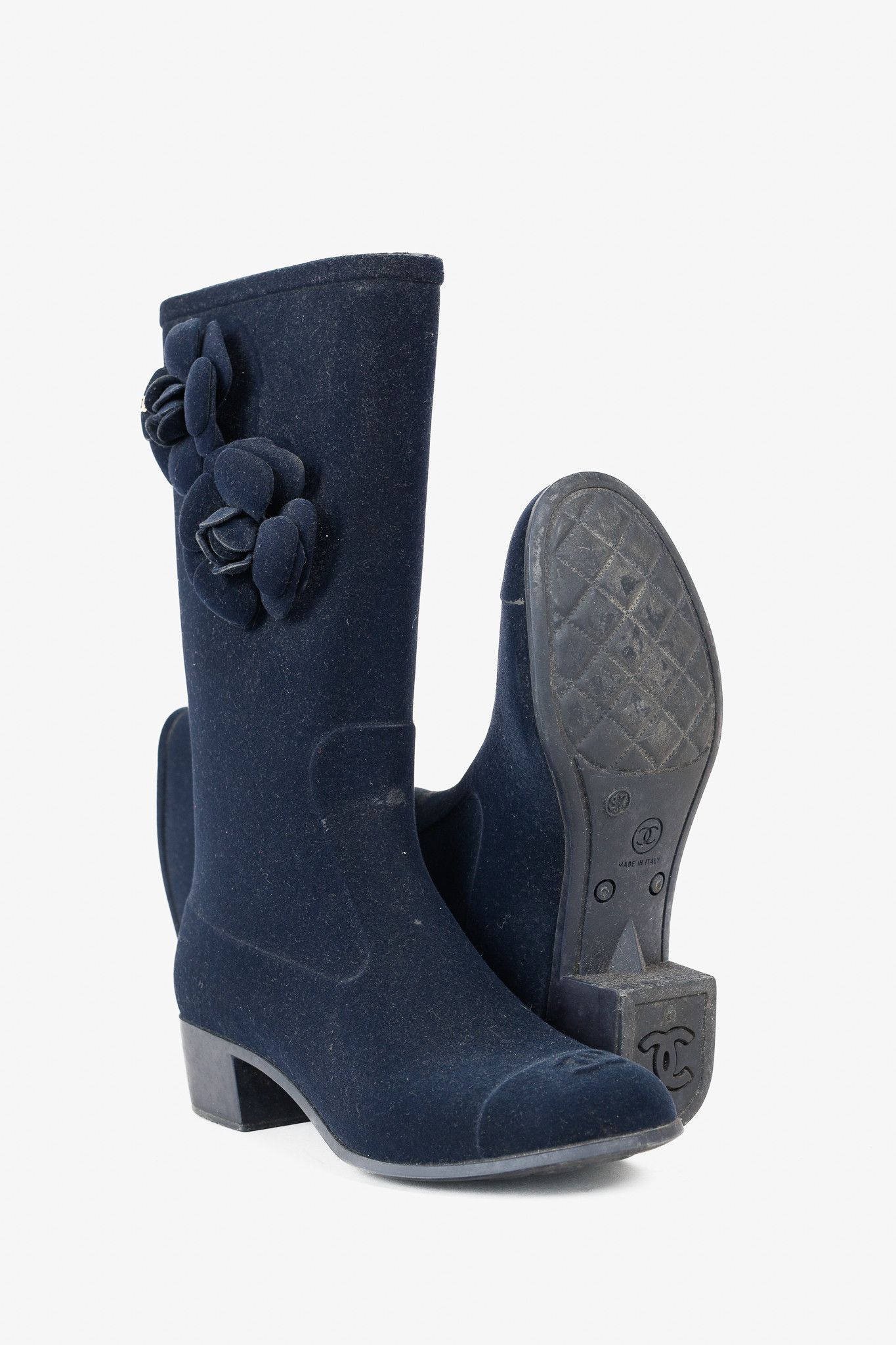 Chanel Chanel 11A Navy Velvet Camellia Rubber Rain Boots Size US 6.5 / IT 36.5 - 4 Thumbnail