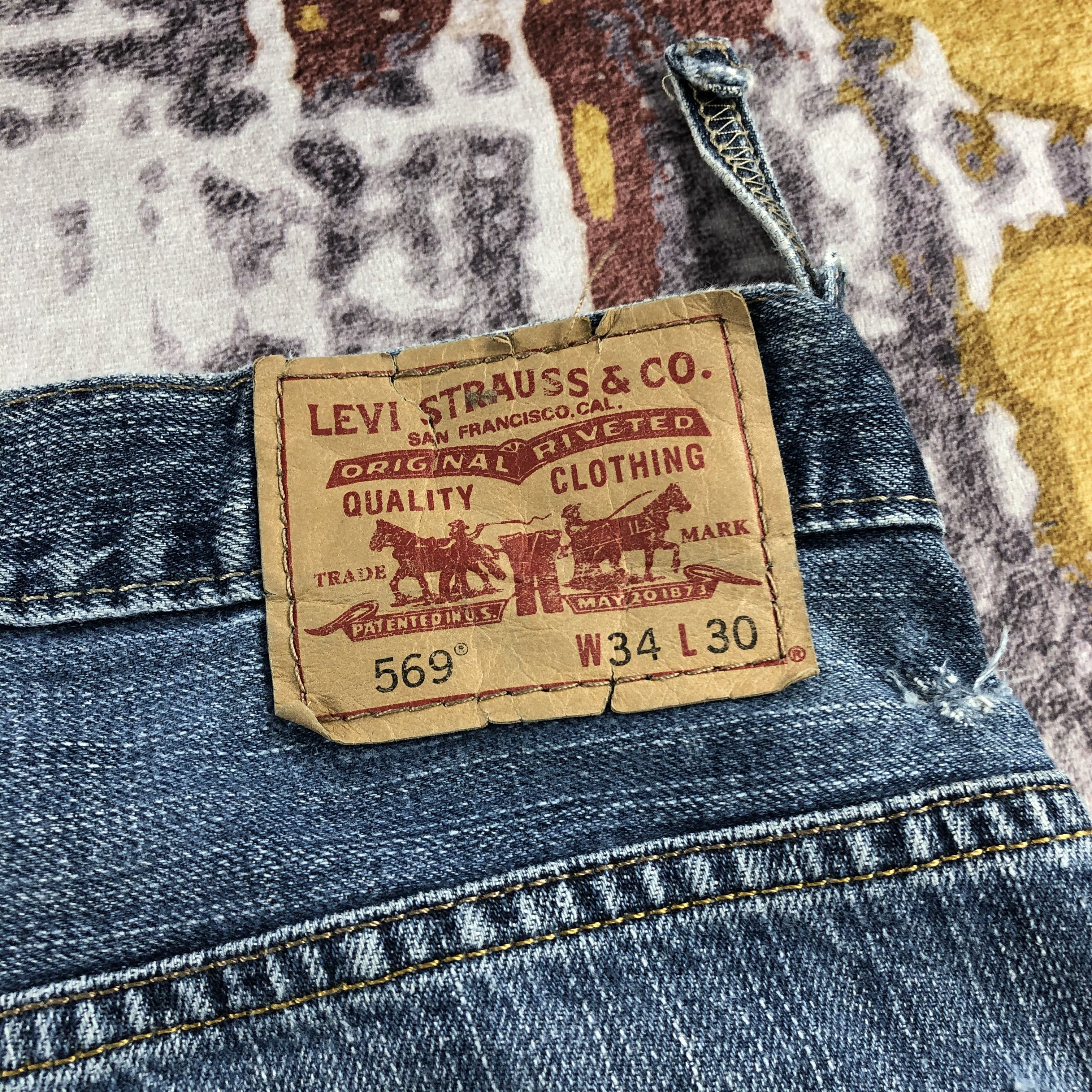 Levi's × Vintage Vintage Blue Wash Levis 569 Jeans-JM2498 Size US 38 / EU 54 - 6 Thumbnail