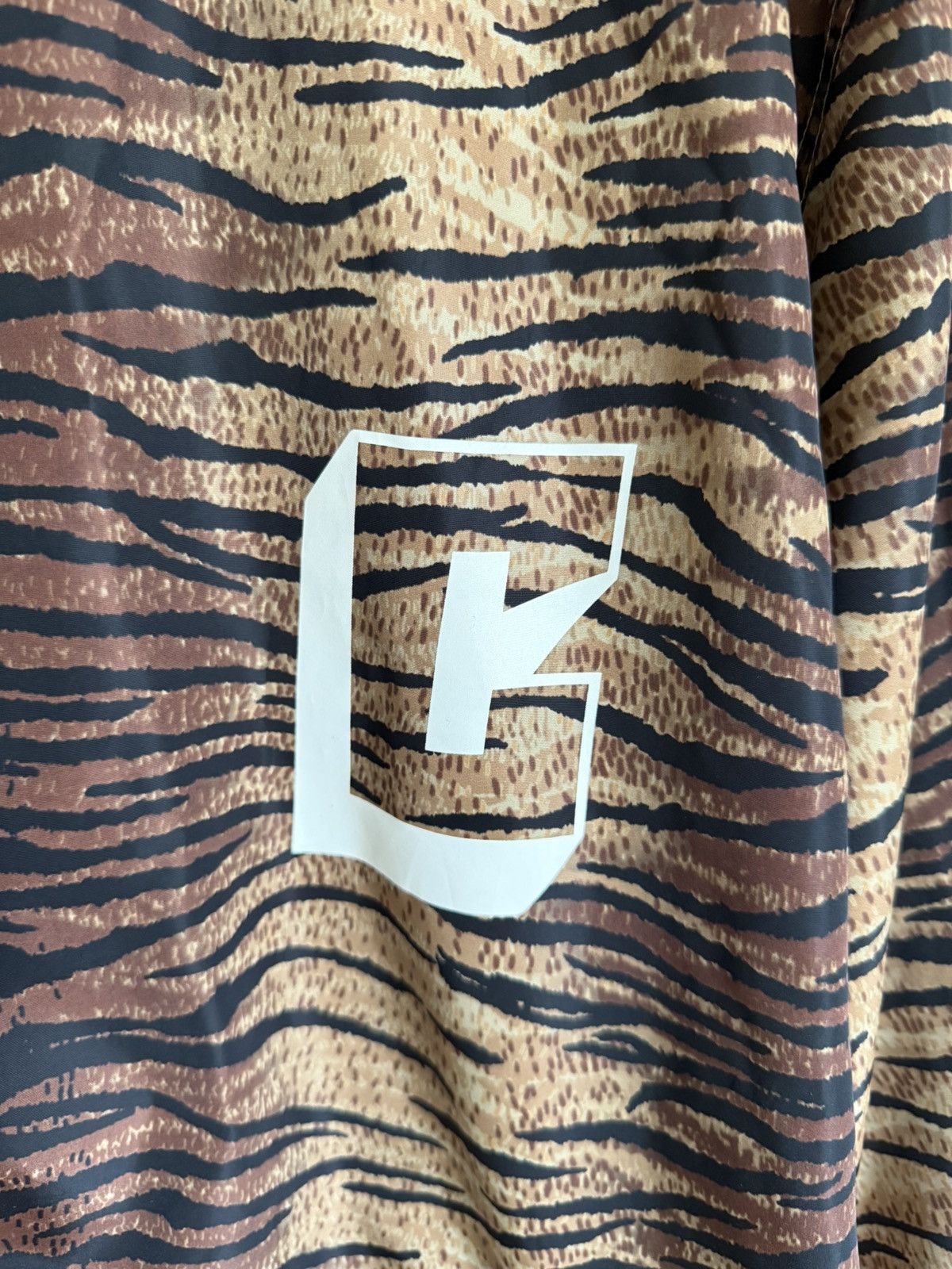 Celine $1.9k Celine tiger animal logo print coach jacket S M L Hedi Size US M / EU 48-50 / 2 - 16 Thumbnail