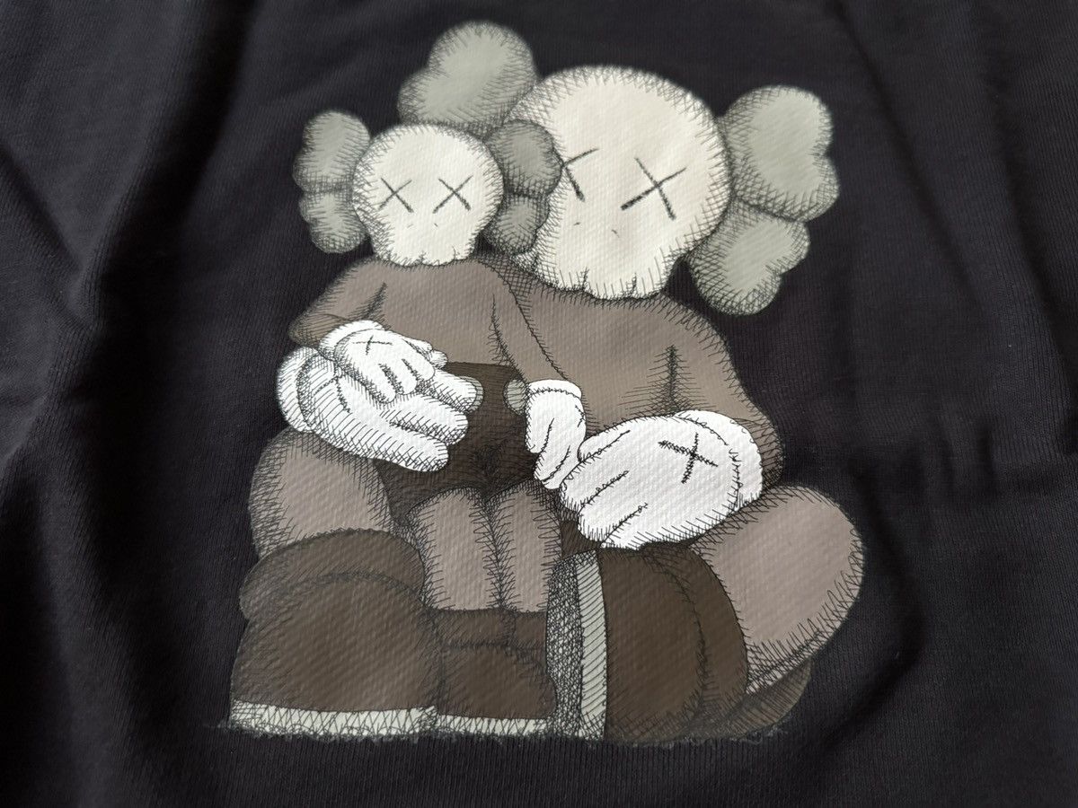 Kaws × Uniqlo 3XL Kaws Long Sleeve Sweatshirt Uniqlo UT Black Changbai Size US XXL / EU 58 / 5 - 3 Thumbnail