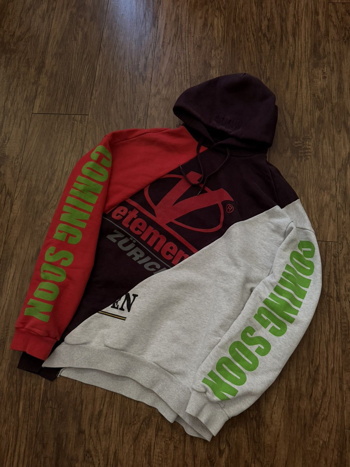 Vetements Vetements Zurich Reconstructed Hoodie Size US M / EU 48-50 / 2 - 1 Thumbnail