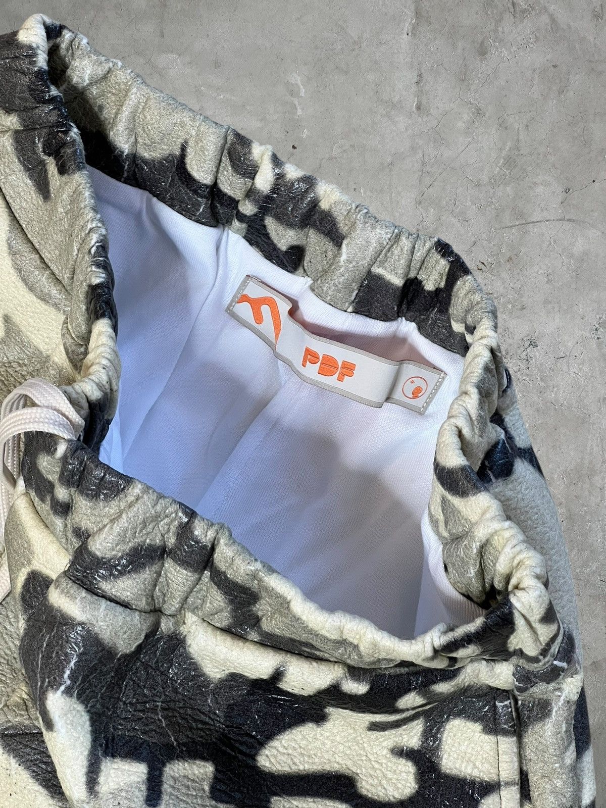 PDF PDF Camo Puffer Pants Size US 34 / EU 50 - 10 Thumbnail