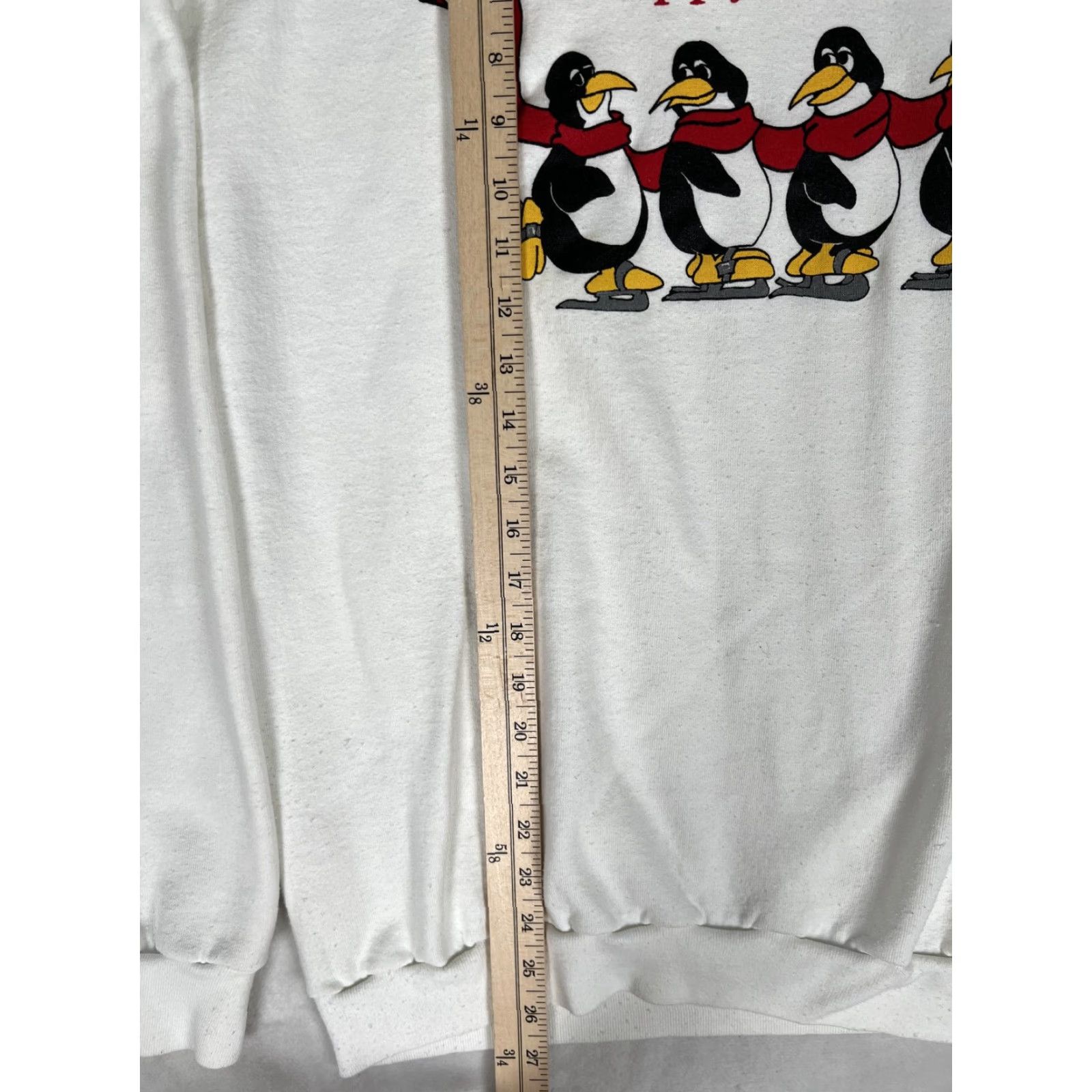 TEE JAYS VINTAGE Tee Jays Sweatshirt White Graphic Print Penguin Happy Holidays Mens XL Christmas 80s Size US XL / EU 56 / 4 - 6 Thumbnail