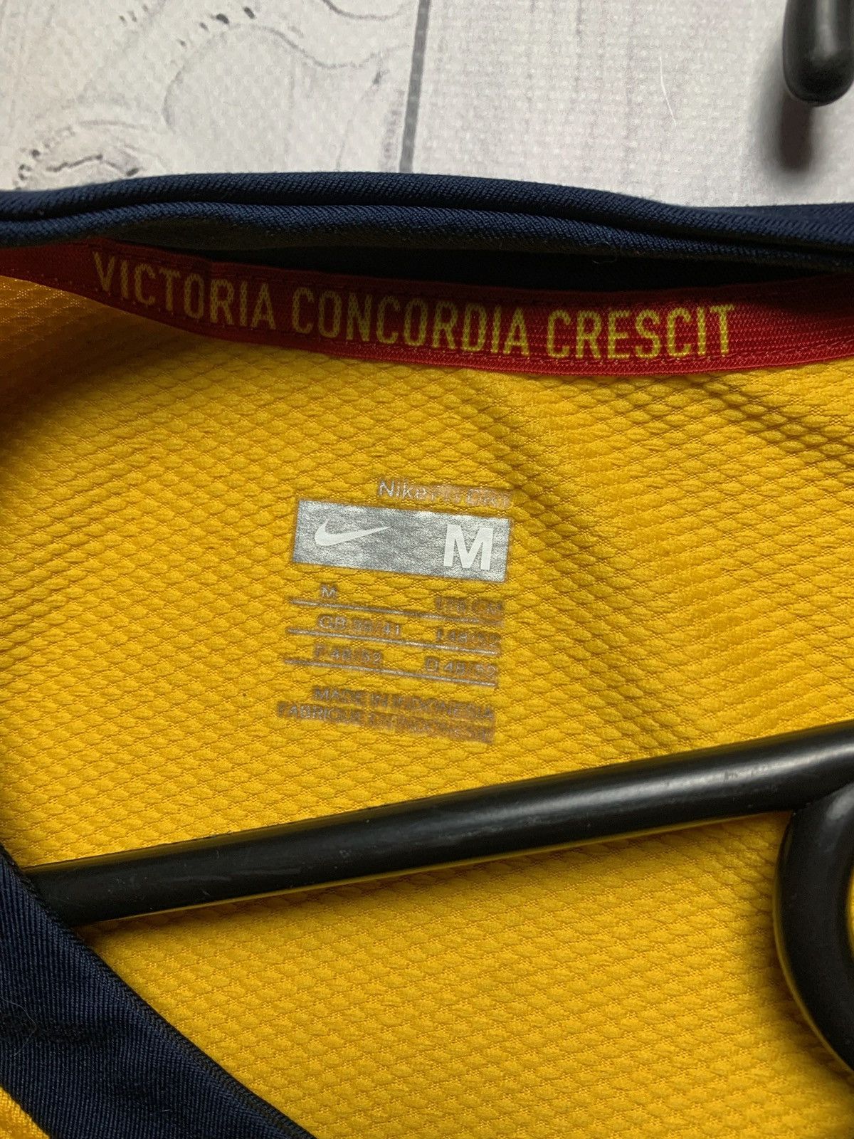 Nike × Vintage Vintage Arsenal soccer jersey Nike yellow size M Size US M / EU 48-50 / 2 - 8 Thumbnail