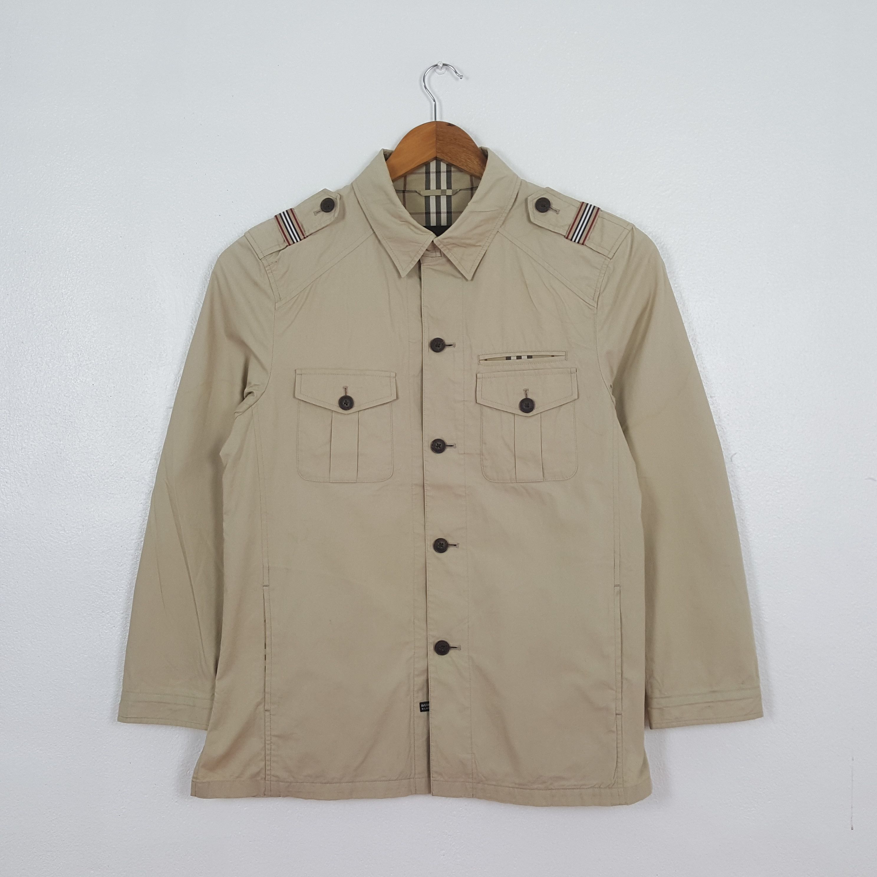 Burberry Vintage Burberry London Fashion Brand Shirt C319N32 Size US M / EU 48-50 / 2 - 3 Thumbnail