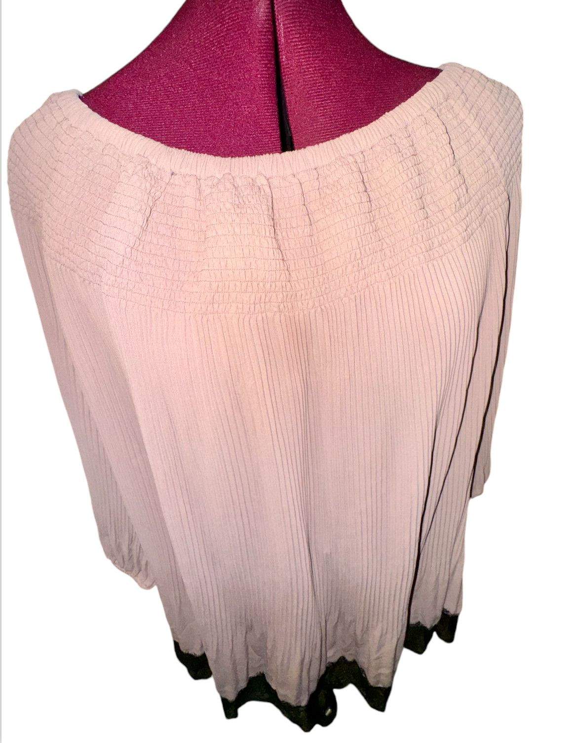 Other Gorgeous Pleated Plus Size Blouse 3X Size 3XL / US 20-22 - 3 Thumbnail