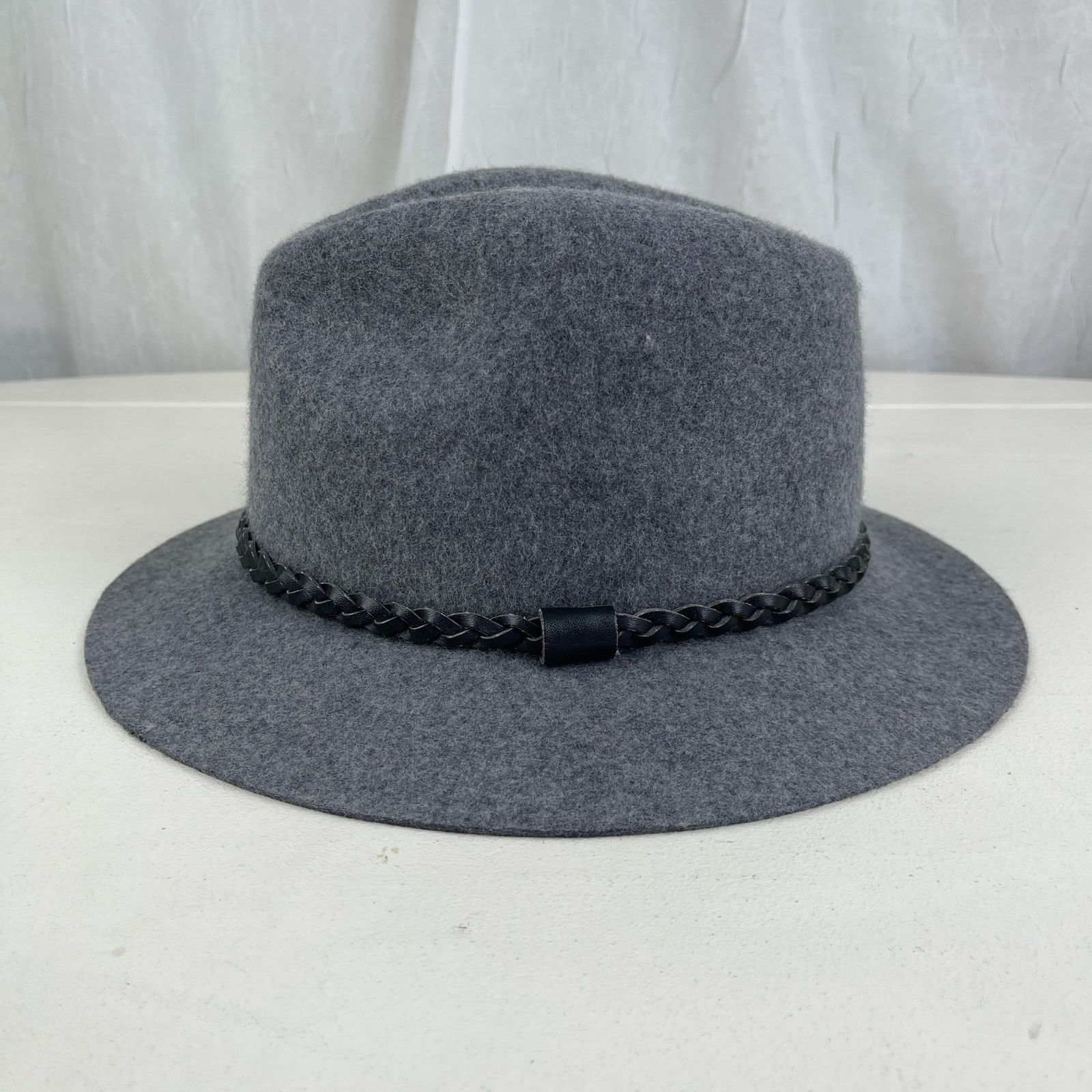 Forever 21 Grey Felt Fedora Hat Short Brim Black Faux Leather Band Size ONE SIZE - 2 Thumbnail