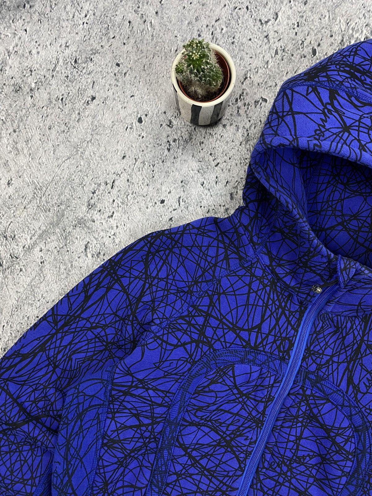 Japanese Brand × Lululemon Lululemon Hoodie ZIP Streetwear USA Size S / US 4 / IT 40 - 2 Thumbnail