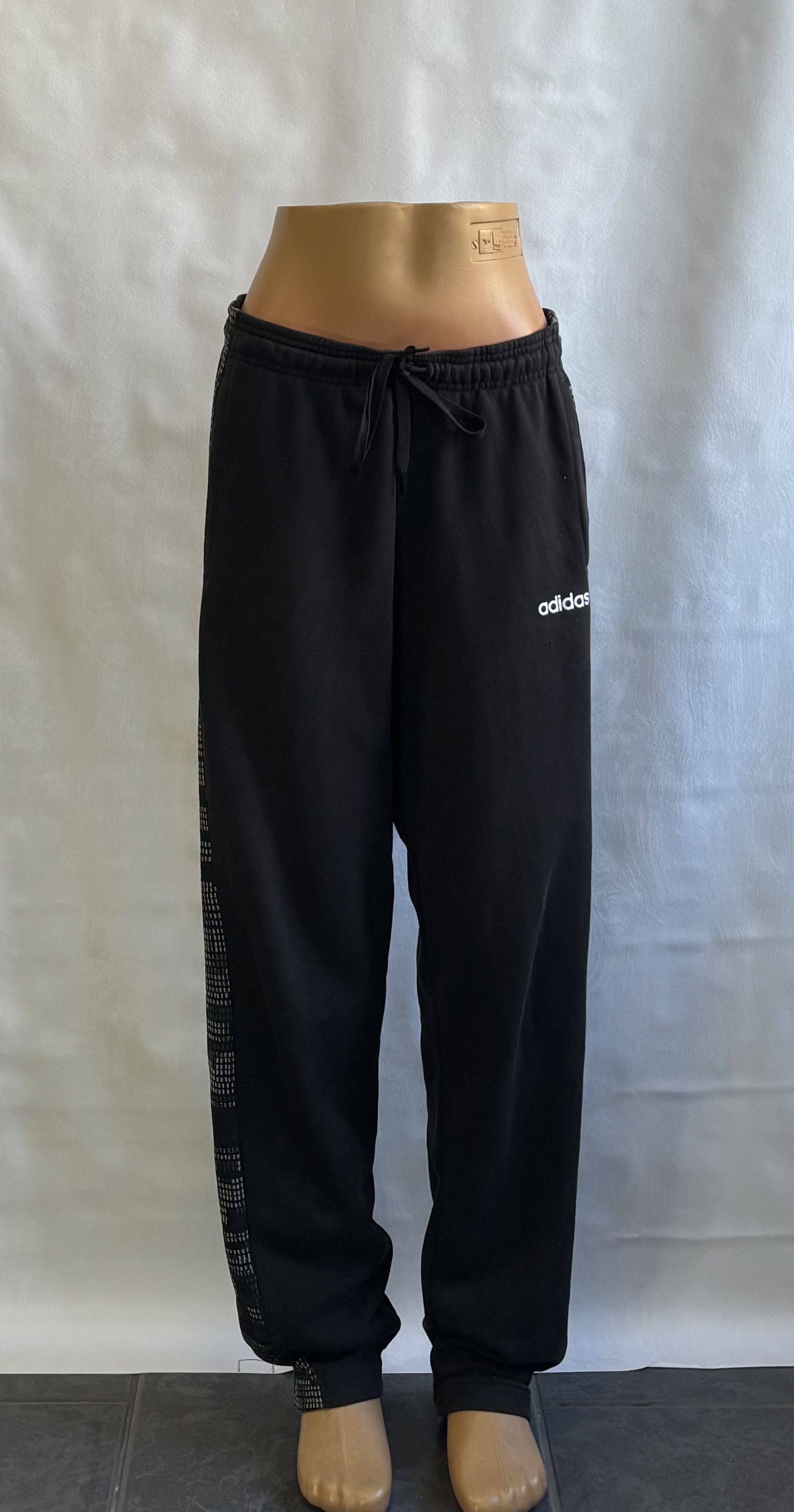 Adidas Adidas Essential AOP Pant Size L Size US 34 / EU 50 - 2 Thumbnail