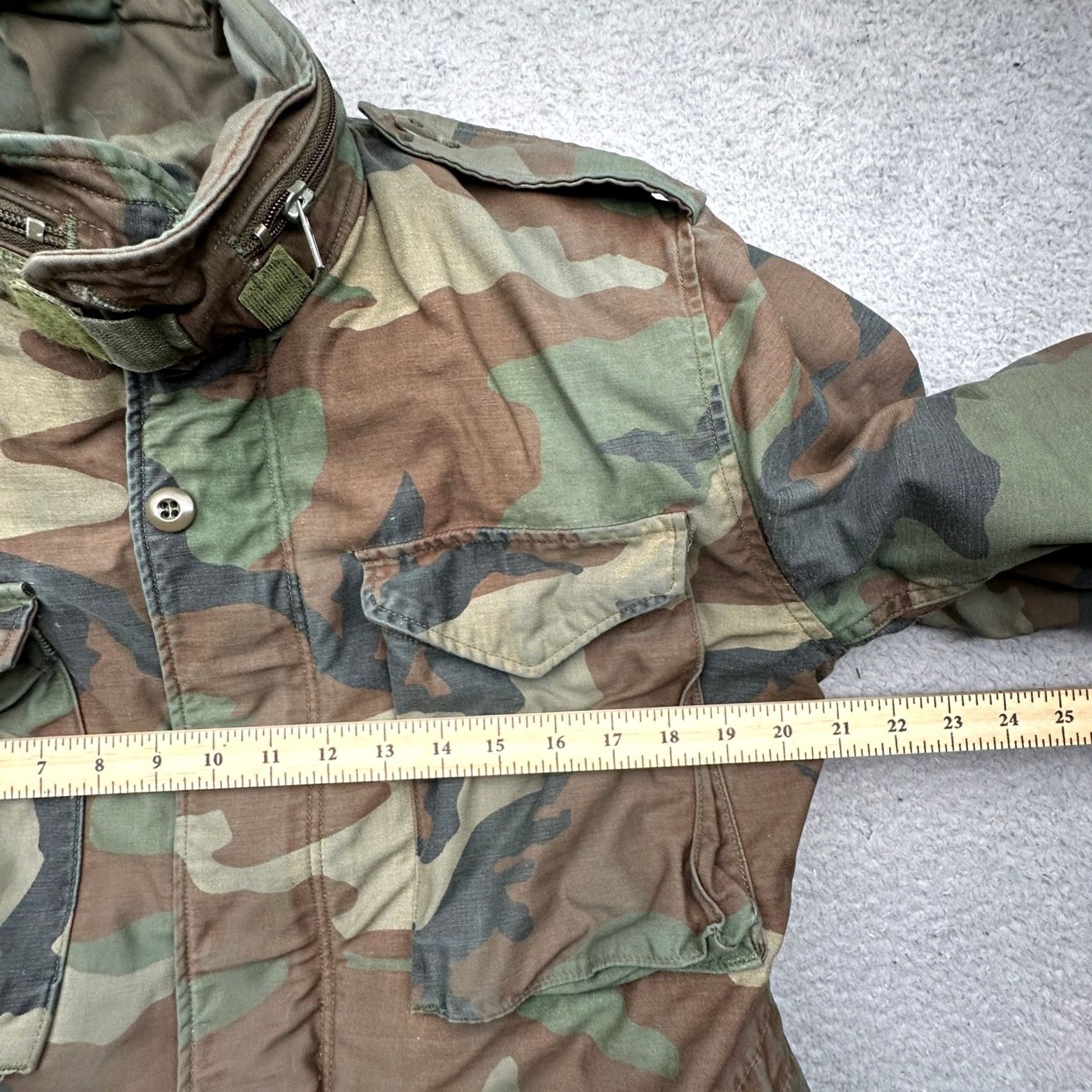 Vintage VINTAGE Army M-65 Field Coat Woodland Camo Jacket Mens Small Regular W/ Liner Coat Size US S / EU 44-46 / 1 - 4 Thumbnail
