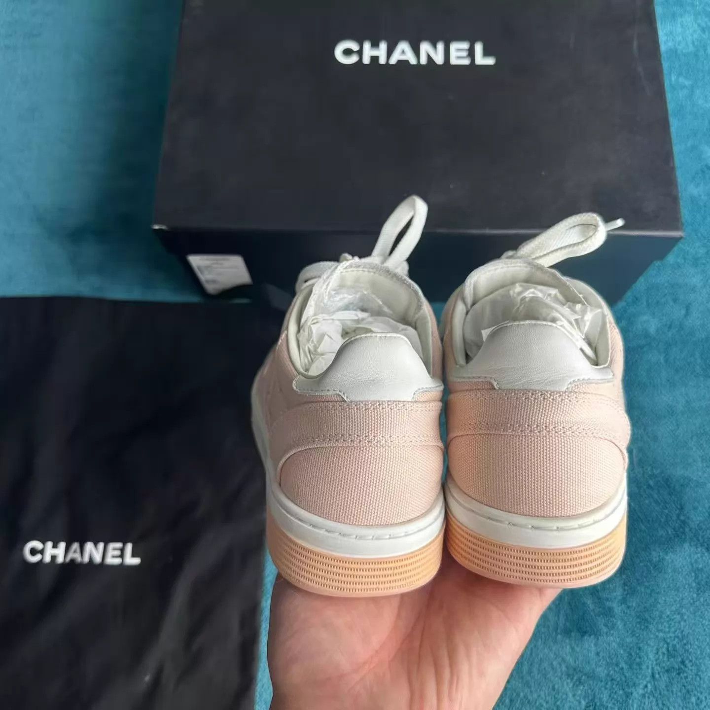 Chanel Chanel 24C Pink CC Low-Top Sneakers 37 Size US 6.5 / IT 36.5 - 4 Thumbnail