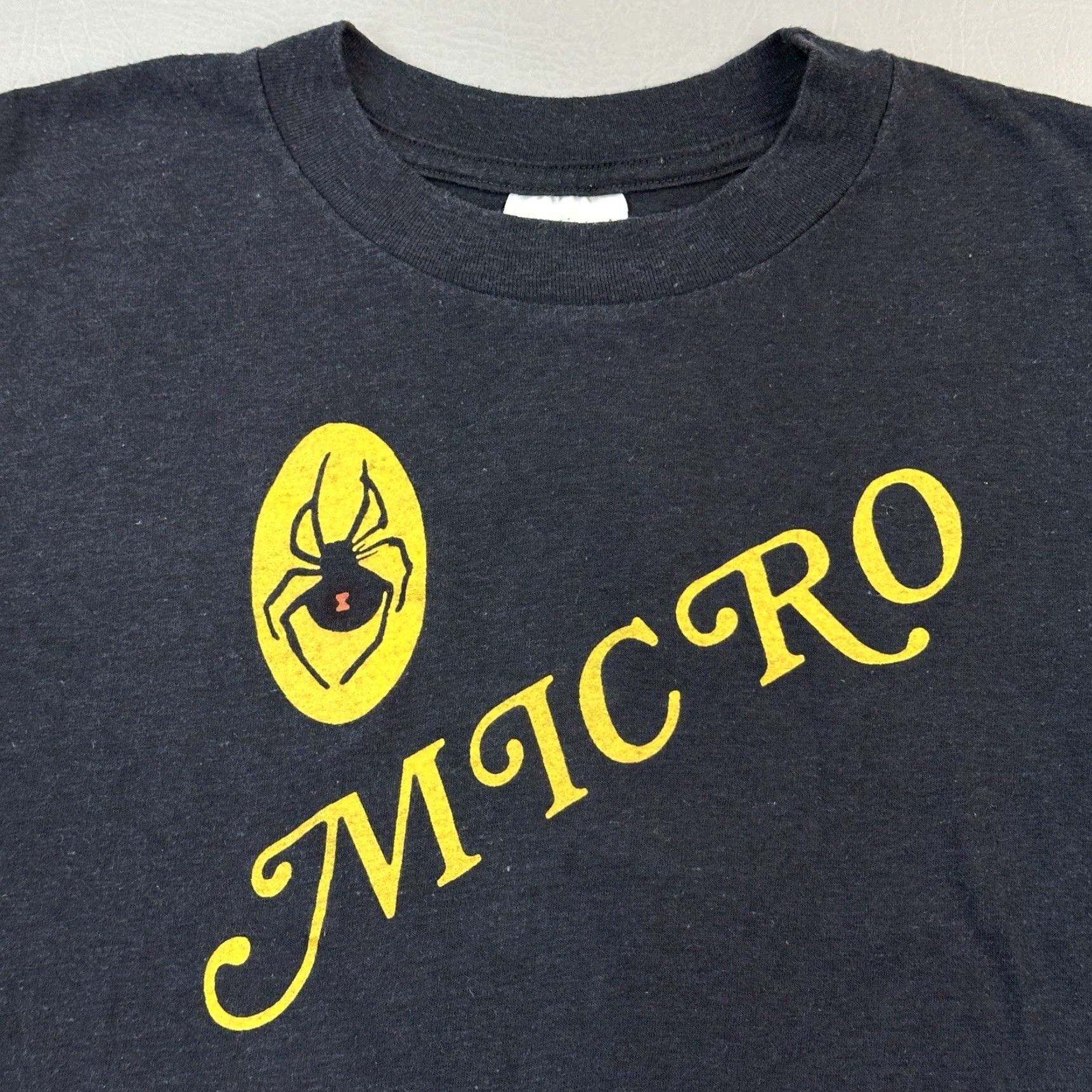 Vintage VINTAGE NC Tees Shirt Mens Large Black Widow USA 80s Graphic Print Crew Neck Short Sleeve T-Shirt Size US L / EU 52-54 / 3 - 4 Thumbnail