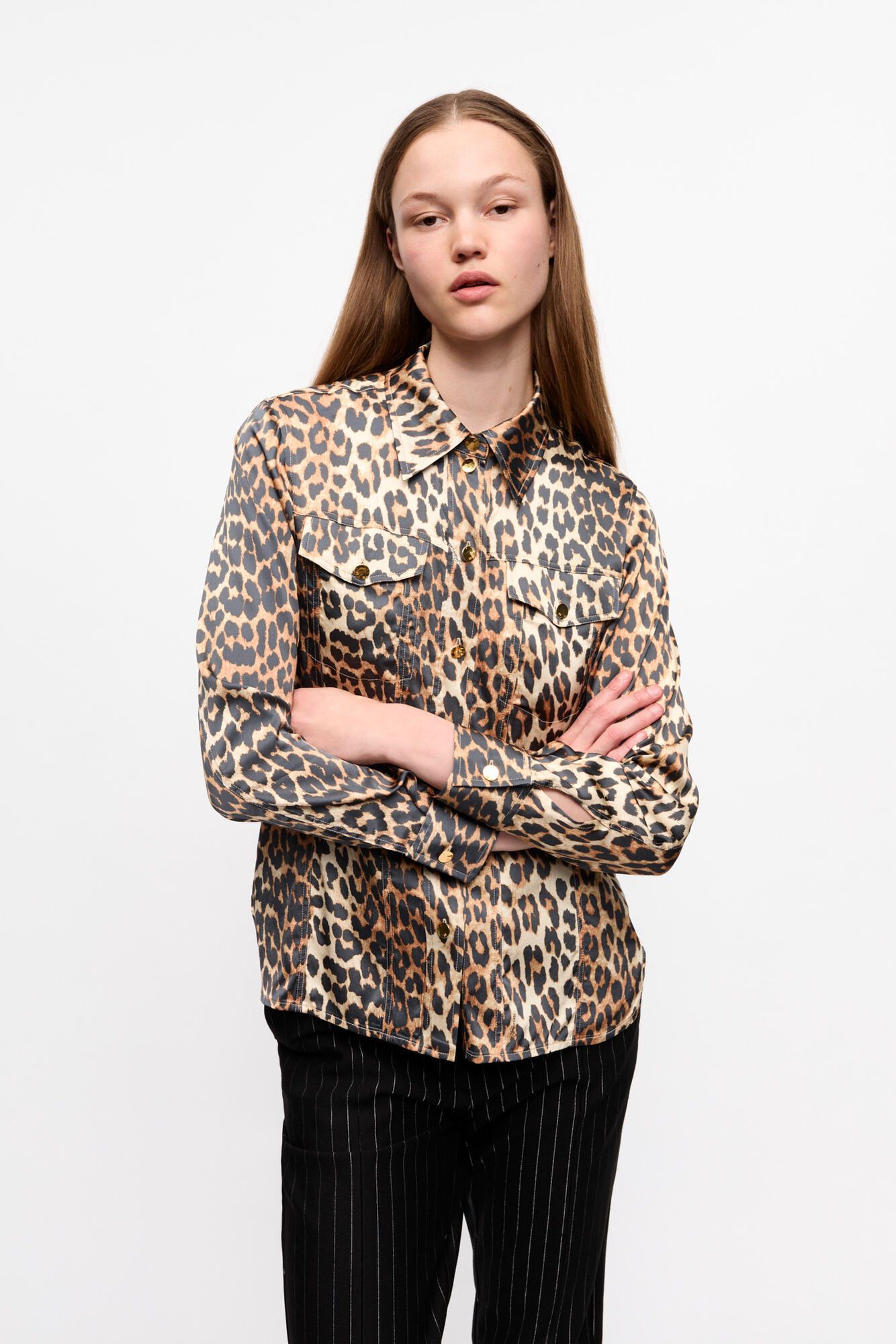 Ganni o1s22i1n0525 Leopard Print Satin Shirt in Leopard Size XS / US 0-2 / IT 36-38 - 6 Thumbnail