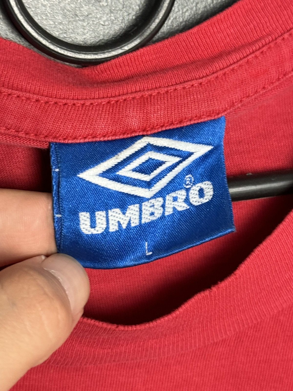 Umbro Vintage Manchester United Sharp Training Football T-Shirt Size US L / EU 52-54 / 3 - 18 Thumbnail