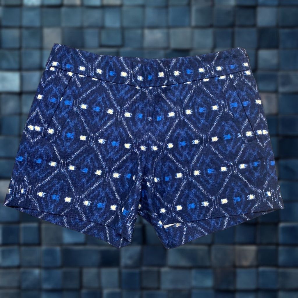 J.Crew J. Crew Shorts Womens Large Blue Geometric Chino Pockets Inseam 4" Size 27" / US 4 / IT 40 - 1 Thumbnail