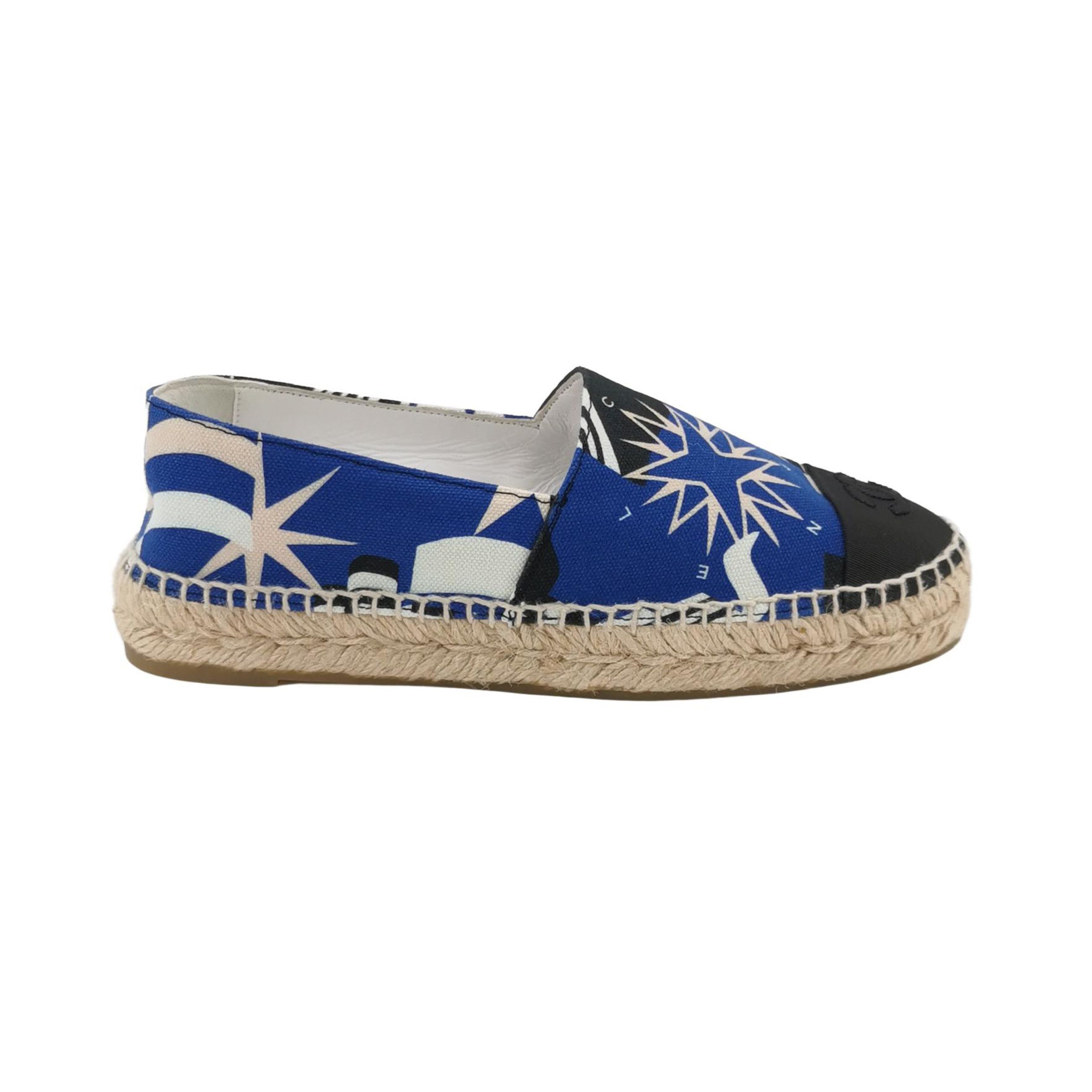 Chanel Chanel Women 6 Flats Size US 6 / IT 36 - 1 Thumbnail