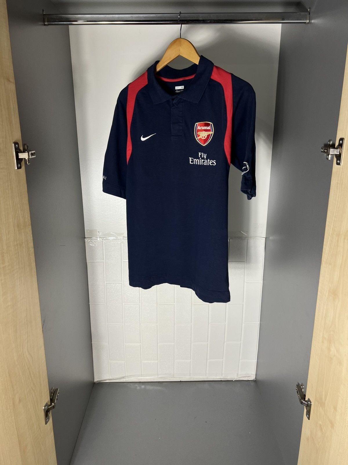 Nike VINTAGE NIKE FC ARSENAL LONDON ENGLAND SOCCER JERSEY Y2K 90s Size US M / EU 48-50 / 2 - 7 Thumbnail