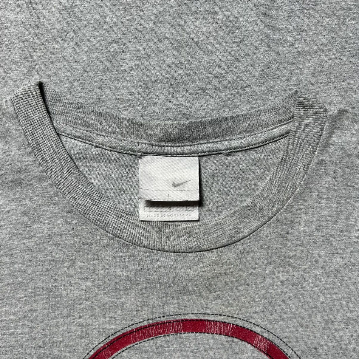 Nike Vintage Nike Big Logo T-shirt Size US L / EU 52-54 / 3 - 4 Thumbnail