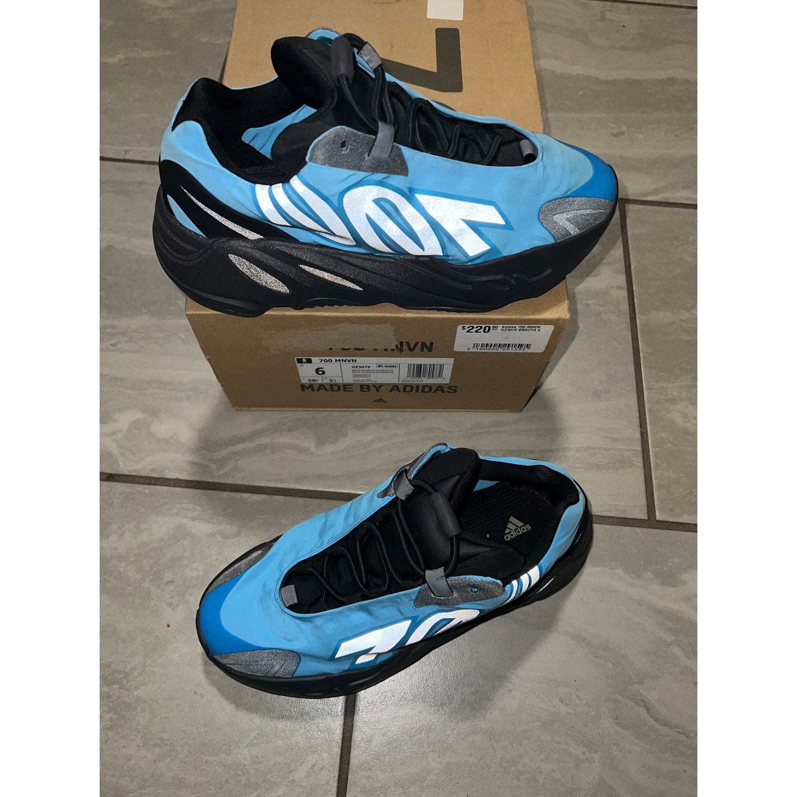 Adidas adidas Yeezy Boost 700 MNVN Bright Cyan 6M Size US 6 / EU 39 - 4 Thumbnail