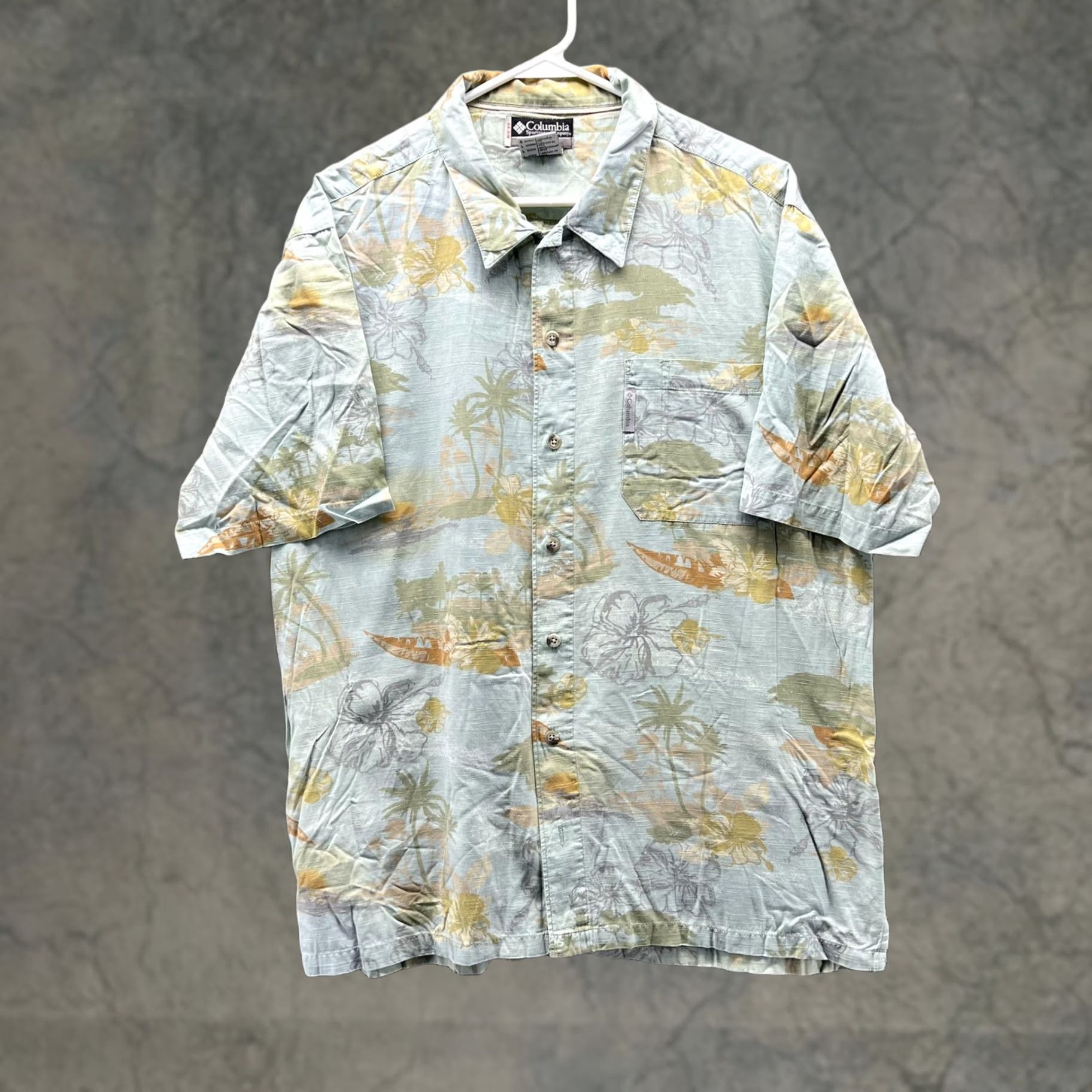 Vintage Columbia Shirt Mens L Green Hawaiian Floral Short Sleeve Button Front Casual Pocketed Size US L / EU 52-54 / 3 - 1 Thumbnail