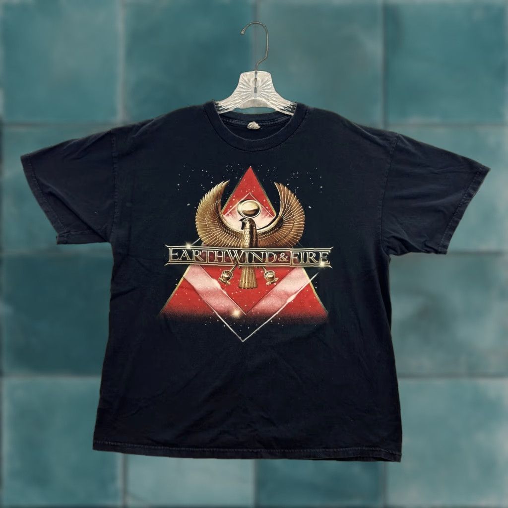 Vintage VINTAGE Earth Wind & Fire T-Shirt XL Black September Band Tee Music Promo Merch Size US XL / EU 56 / 4 - 1 Thumbnail