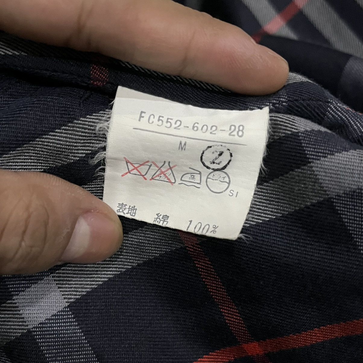 Burberry × Vintage Vintage Burberrys Plaid Linned Casual Zipper Jacket Size US M / EU 48-50 / 2 - 7 Thumbnail