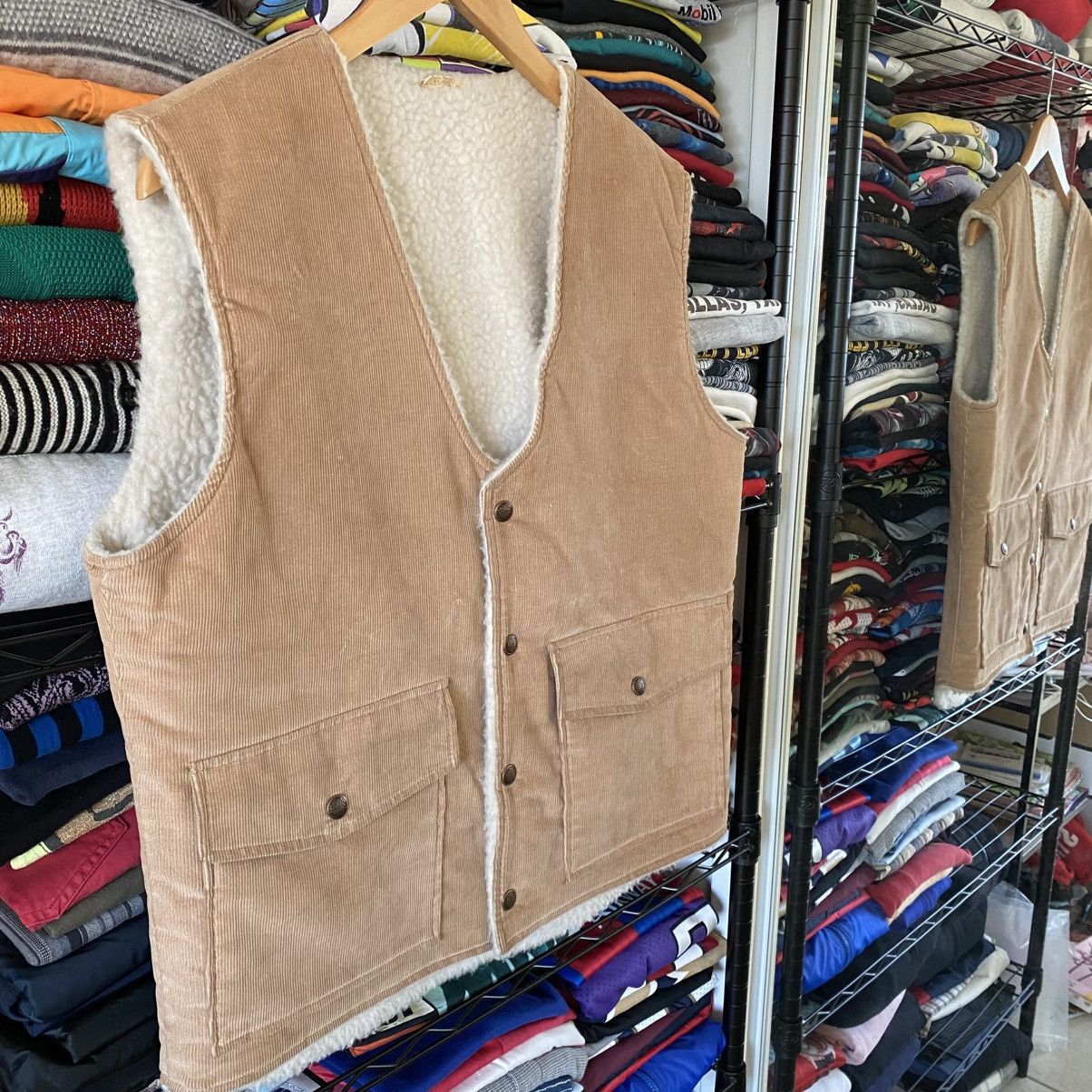 Vintage Vintage Lakeland Sportswear Corduroy Sherpa Vest Western 80s Size US M / EU 48-50 / 2 - 5 Thumbnail