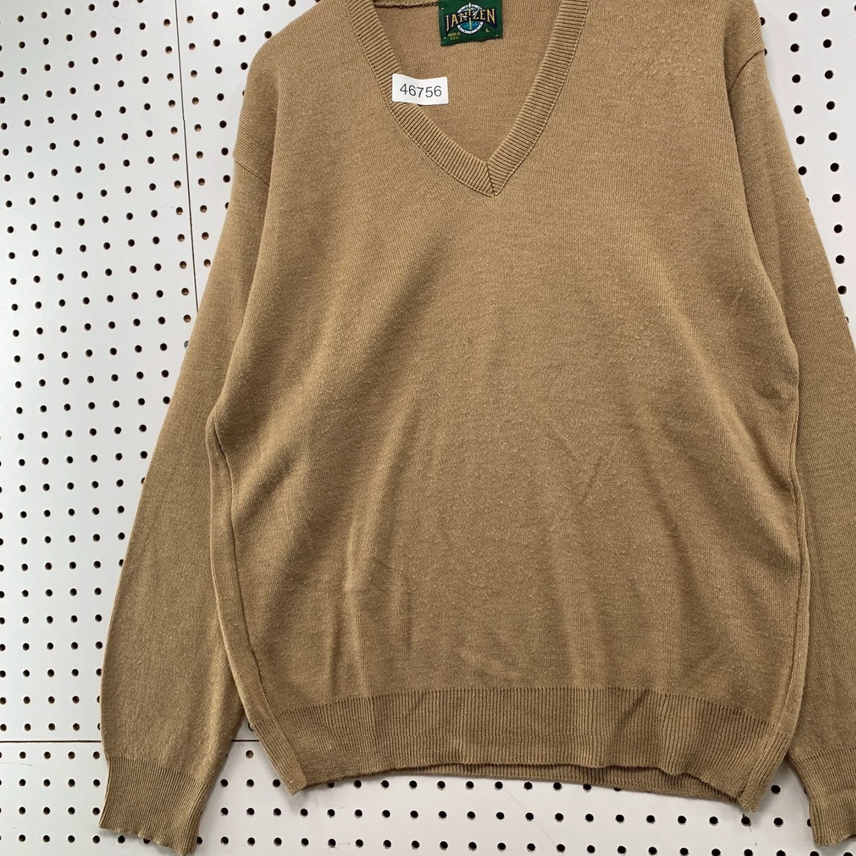 Jantzen VINTAGE Jantzen Sweater Mens Large Tan V Neck Acrylic Pullover Made In Usa Size US L / EU 52-54 / 3 - 5 Thumbnail