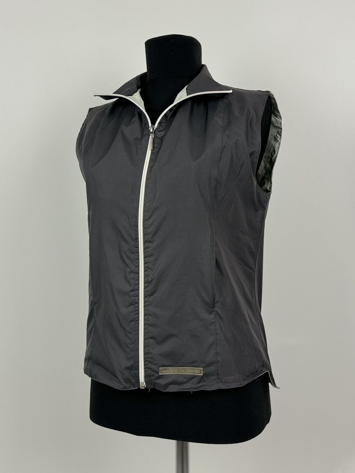 Valentino 1990’s Vintage Valentino Sport Vest Size M / US 6-8 / IT 42-44 - 1 Thumbnail
