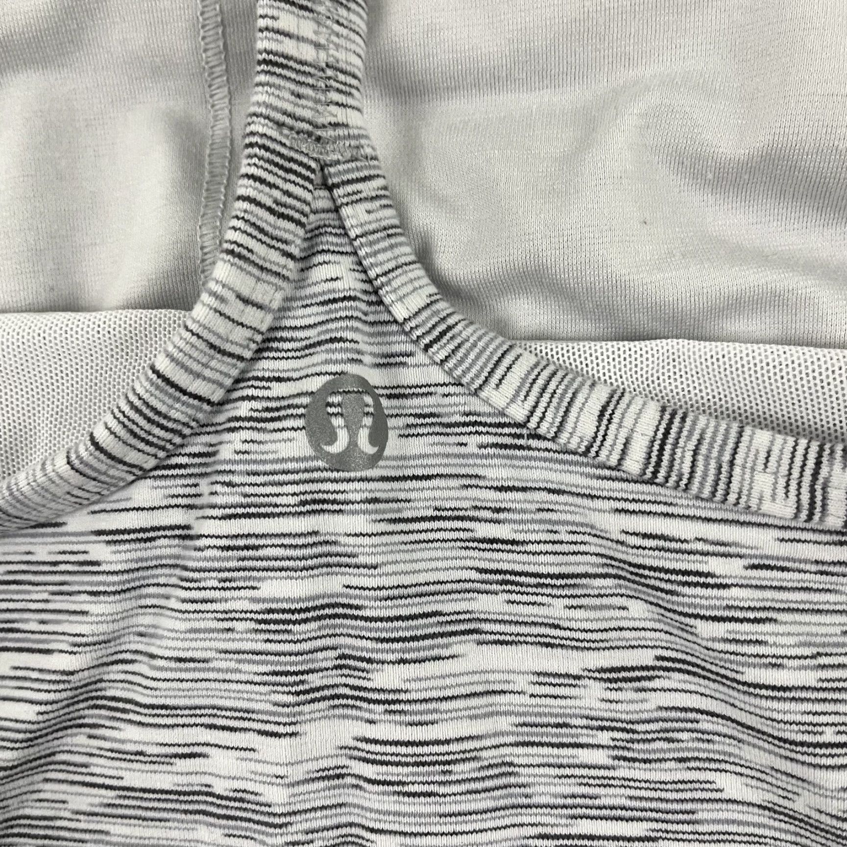 Lululemon LULULEMON Power Pose Y Tank Top Womens Size 10 Heather Gray Gym Yoga Active Work Size L / US 10 / IT 46 - 2 Thumbnail