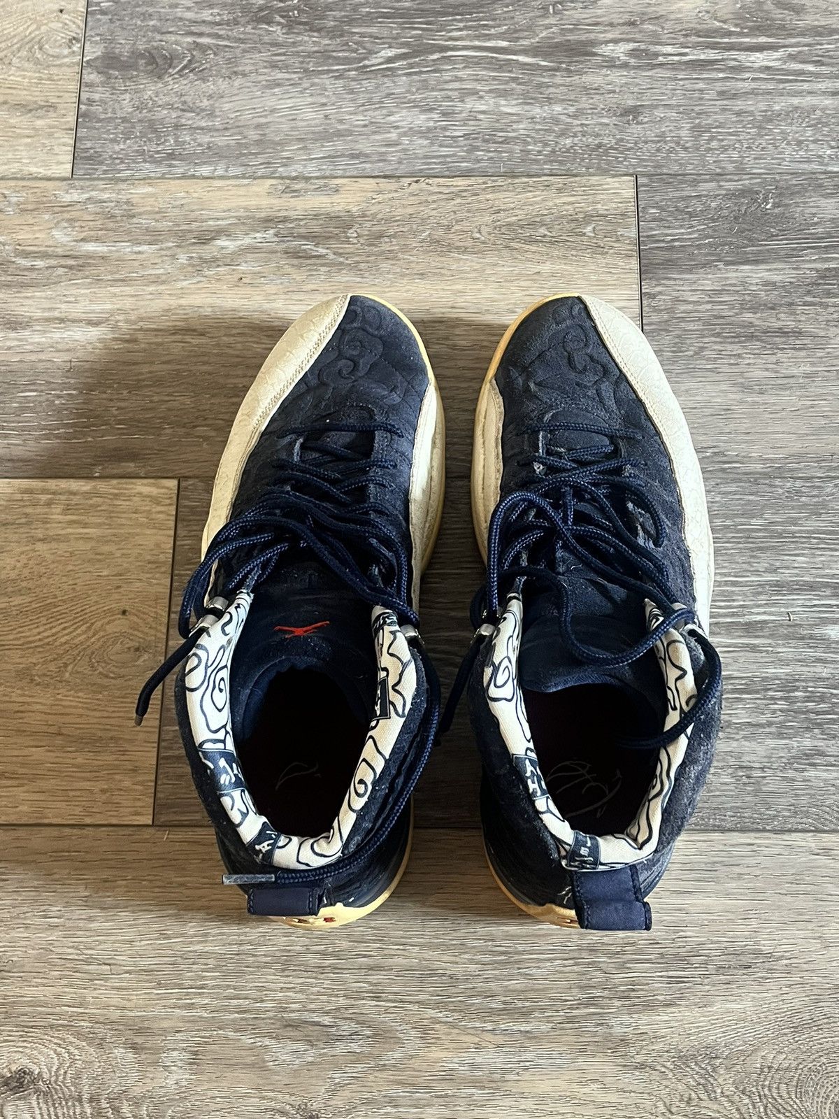 Jordan Brand × Nike Air Jordan 12 Retro ‘International Flight’ Size US 10.5 / EU 43-44 - 2 Thumbnail
