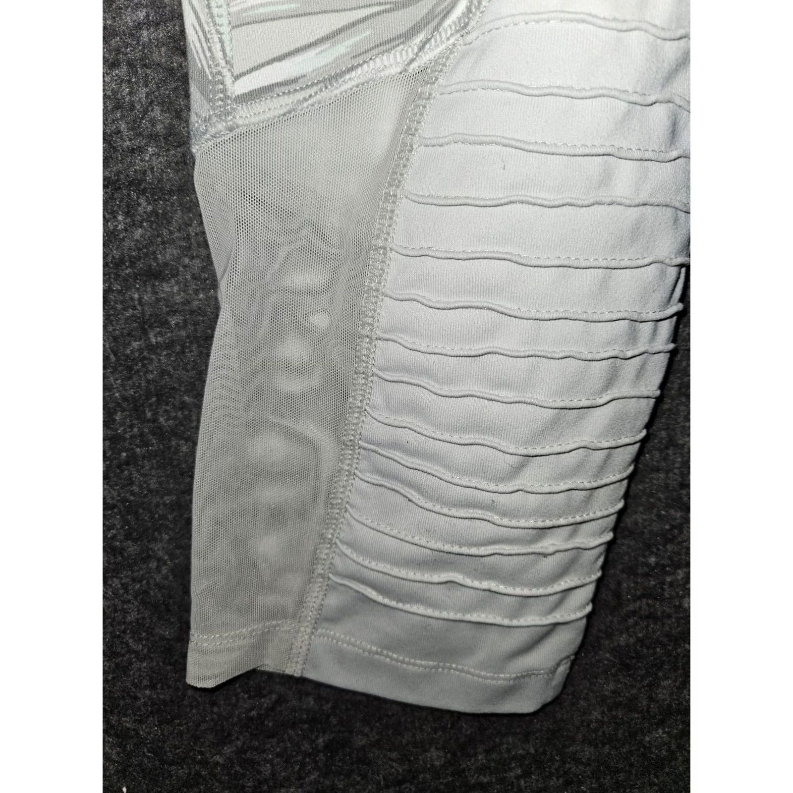 Victoria's Secret Pink Victoria'S Secret Ultimate Leggings Womens Large Mint Crop Vented Active Size 36" / US 14 / IT 50 - 6 Thumbnail