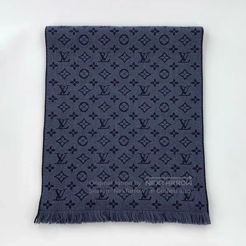 Louis Vuitton Louis Vuitton Dark blue logo full print wool tassel scarf Size ONE SIZE - 1 Thumbnail