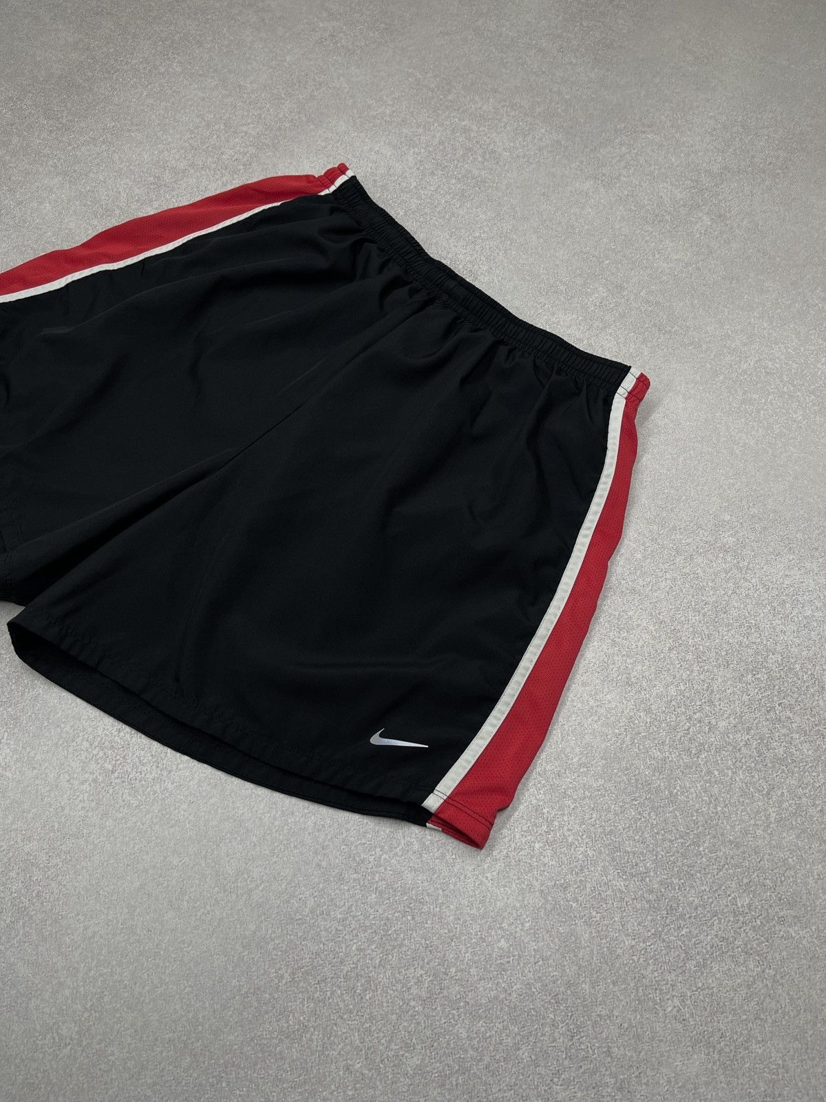 Nike Vintage Nike Running Dri Fit Black Shirts Sportswear Size US 34 / EU 50 - 3 Thumbnail