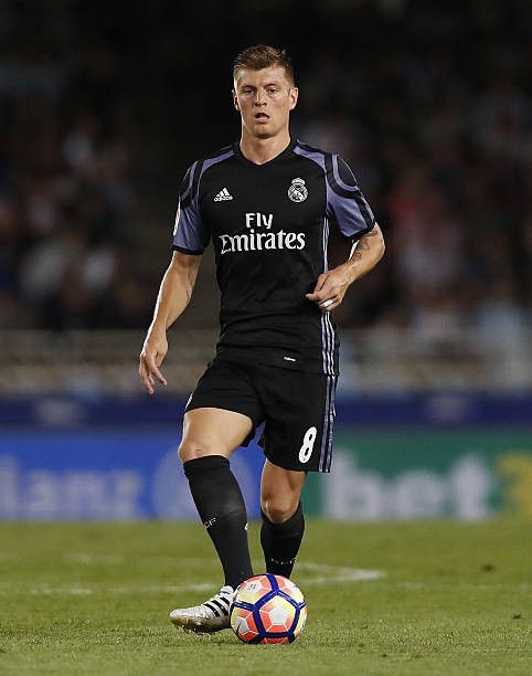 Adidas Adidas x 2016/17 Real Madrid #8 Kroos Third Jersey Size US M / EU 48-50 / 2 - 6 Thumbnail