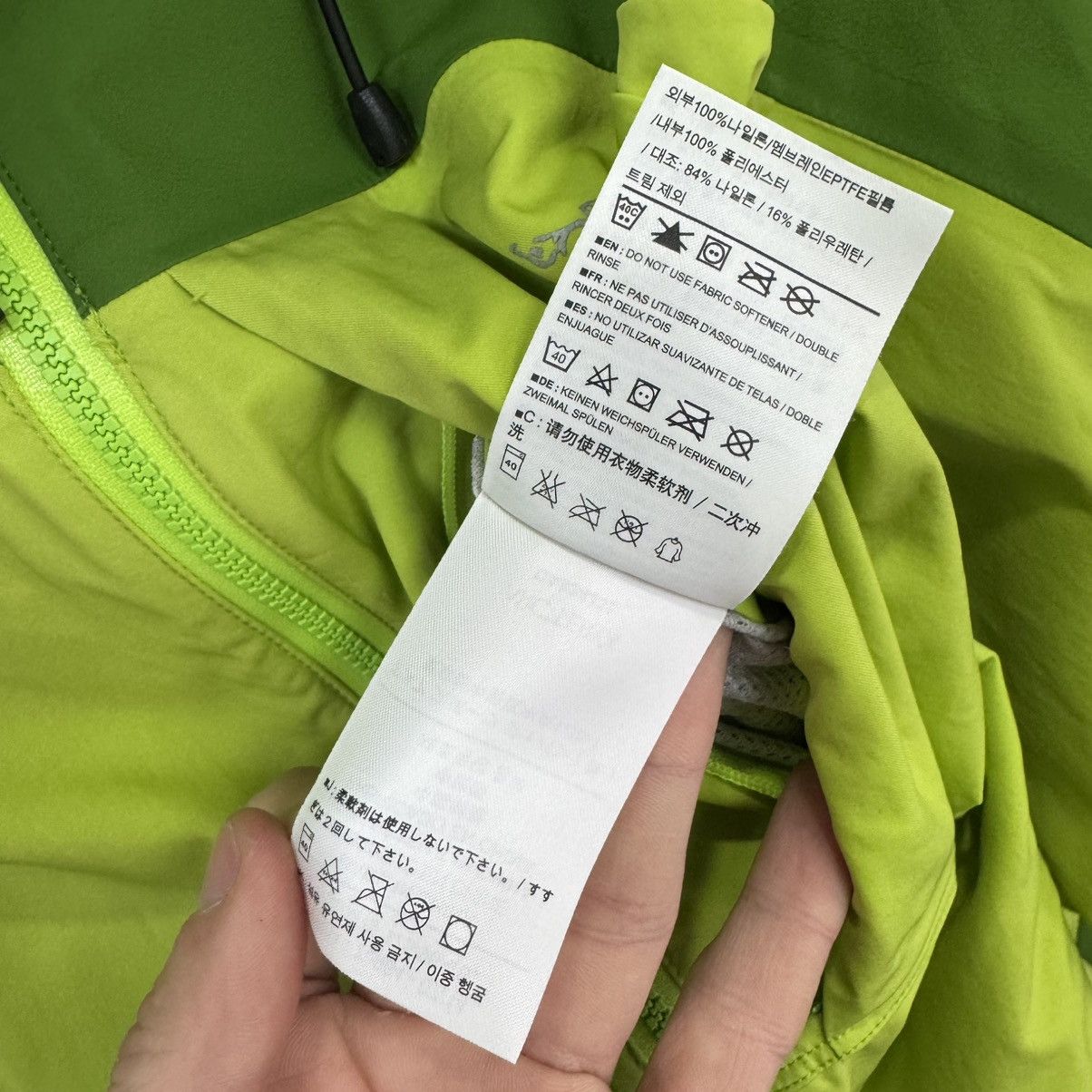 Arc'teryx Vintage Arcteryx Gore-Tex Jacket Core Fabric Tehnology Size US S / EU 44-46 / 1 - 12 Thumbnail